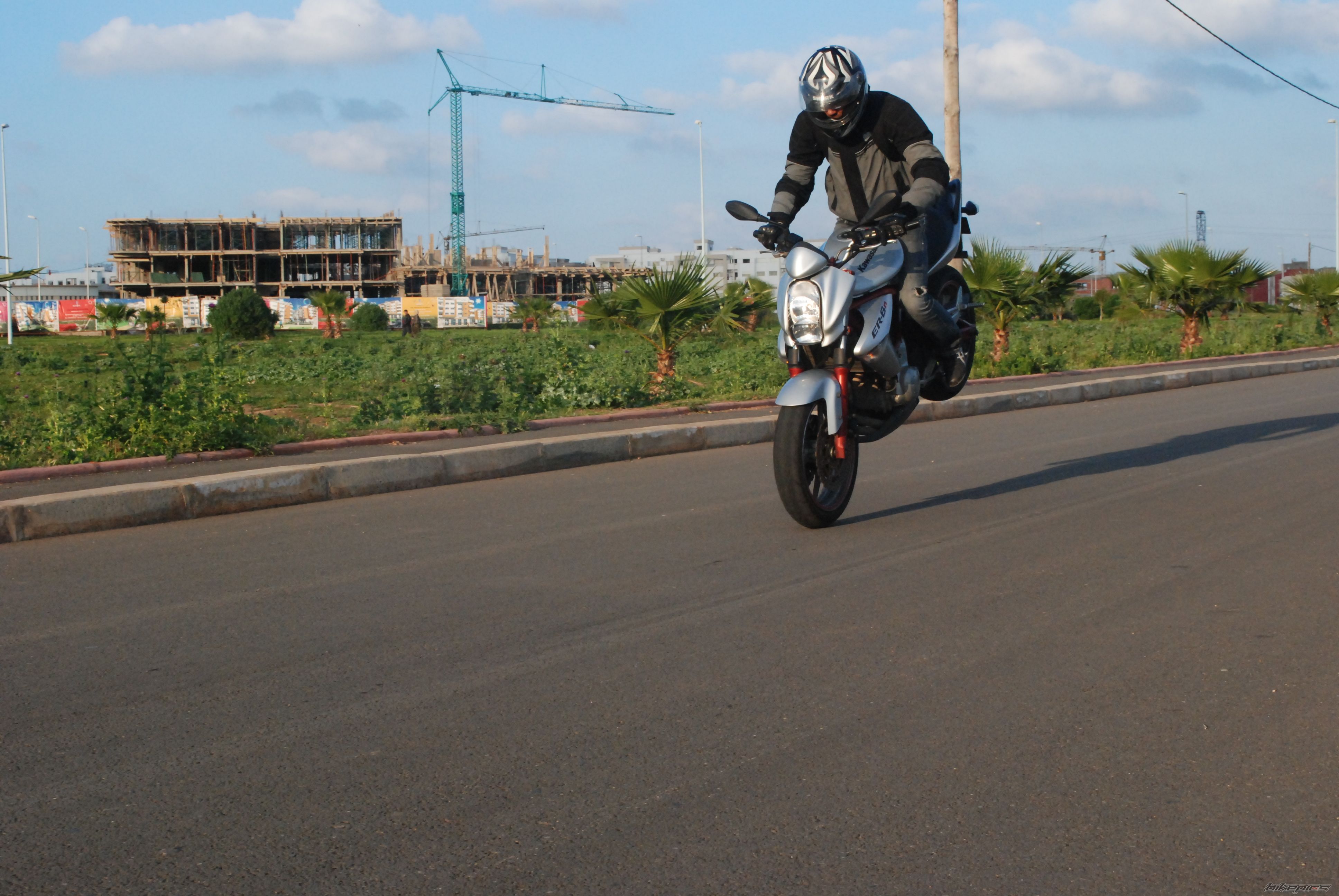 2010 KAWASAKI ER 6N | Picture 2151207 motorcycle photo
