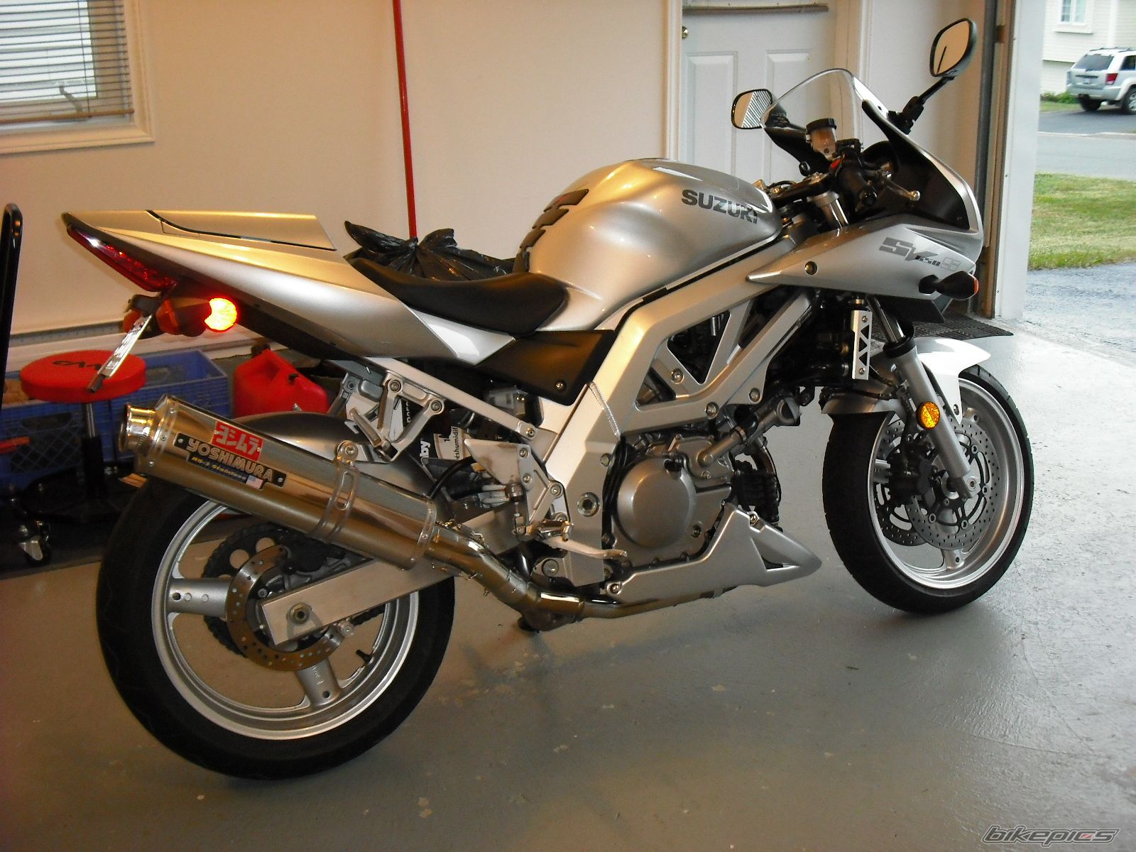 2003 SUZUKI SV 650S | Picture 2151824 motorcycle photo