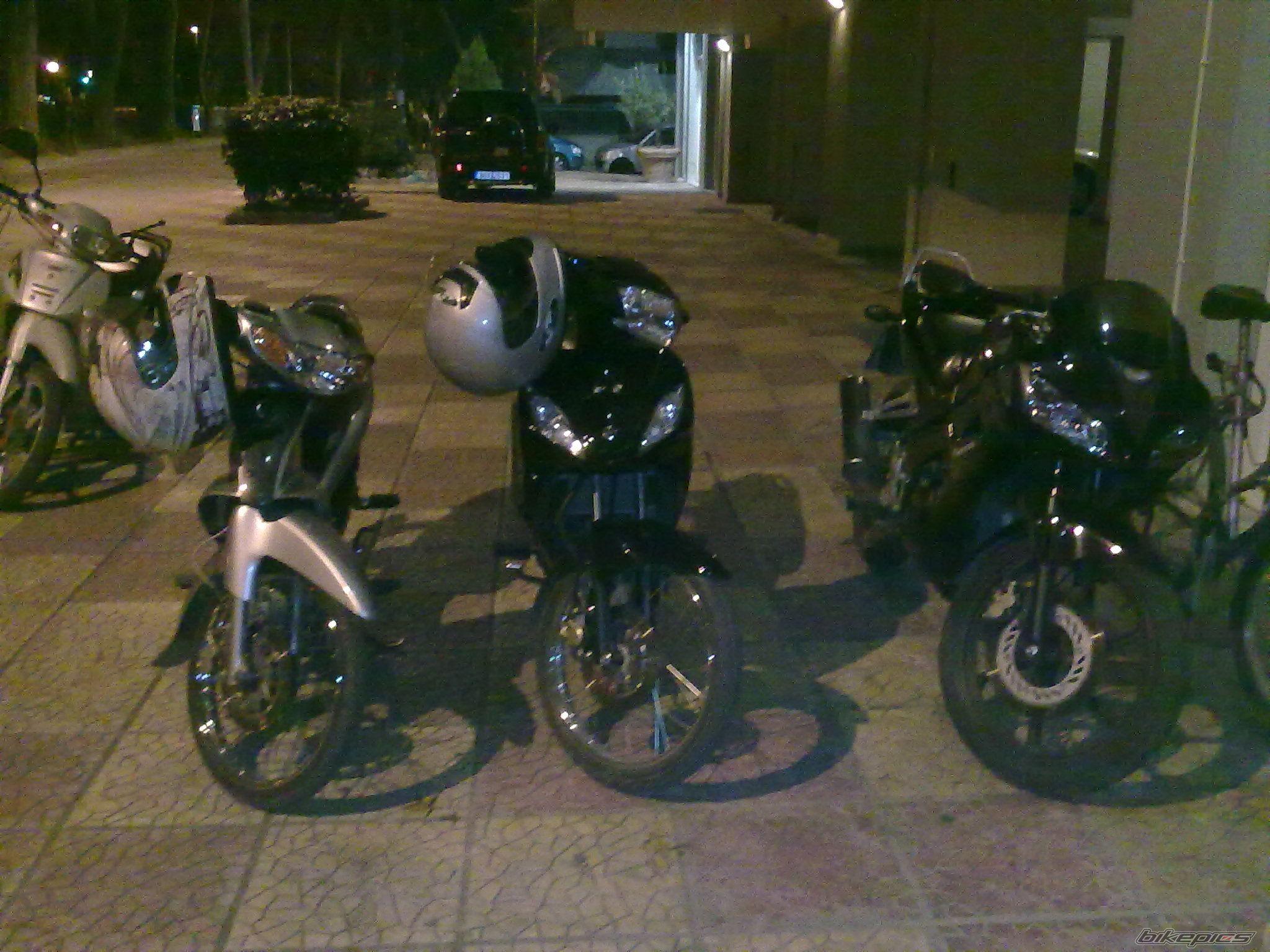 2010 YAMAHA CRYPTON R 137 | Picture 2153835 motorcycle photo