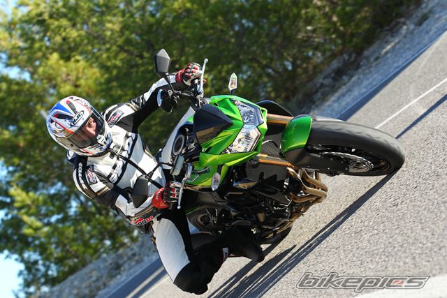 2011 KAWASAKI Z 750 R | Picture 2154161 motorcycle photo