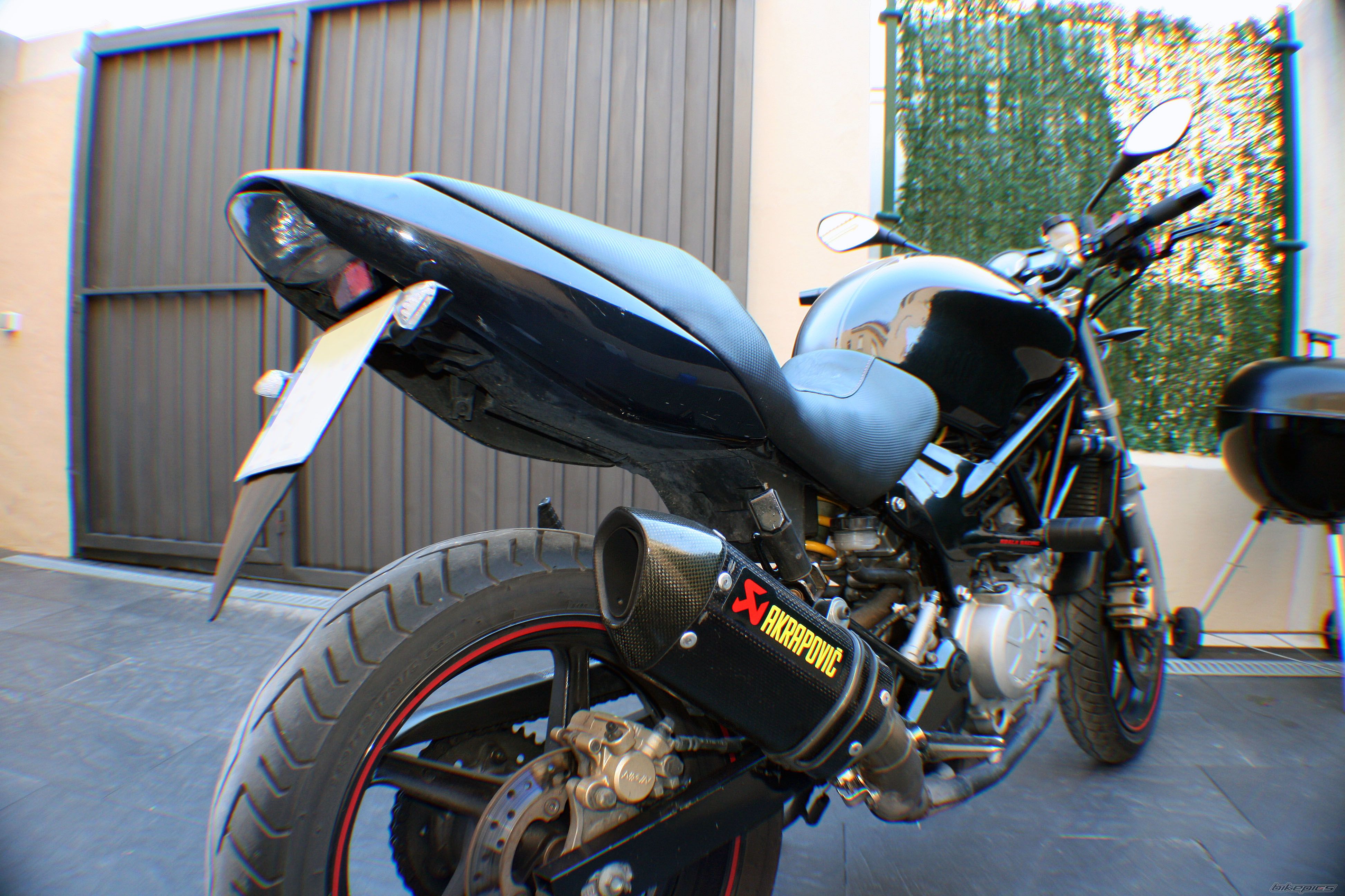 2001 HONDA VTR 250 | Picture 2154328 motorcycle photo