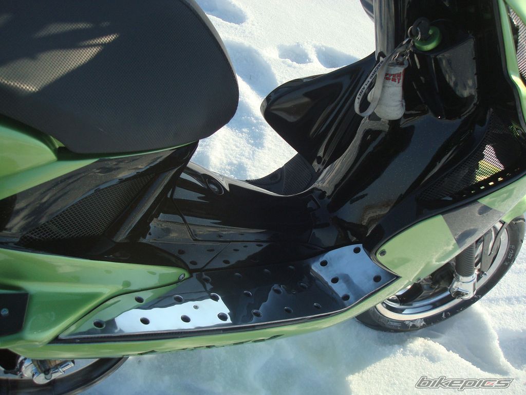 2010 YAMAHA AEROX 50 | Picture 2158091 motorcycle photo
