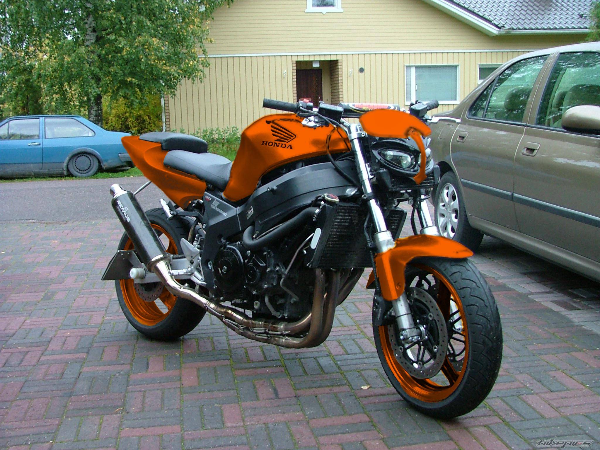 2000 HONDA CBR 1100 BLACKBIRD | Picture 216162 motorcycle photo