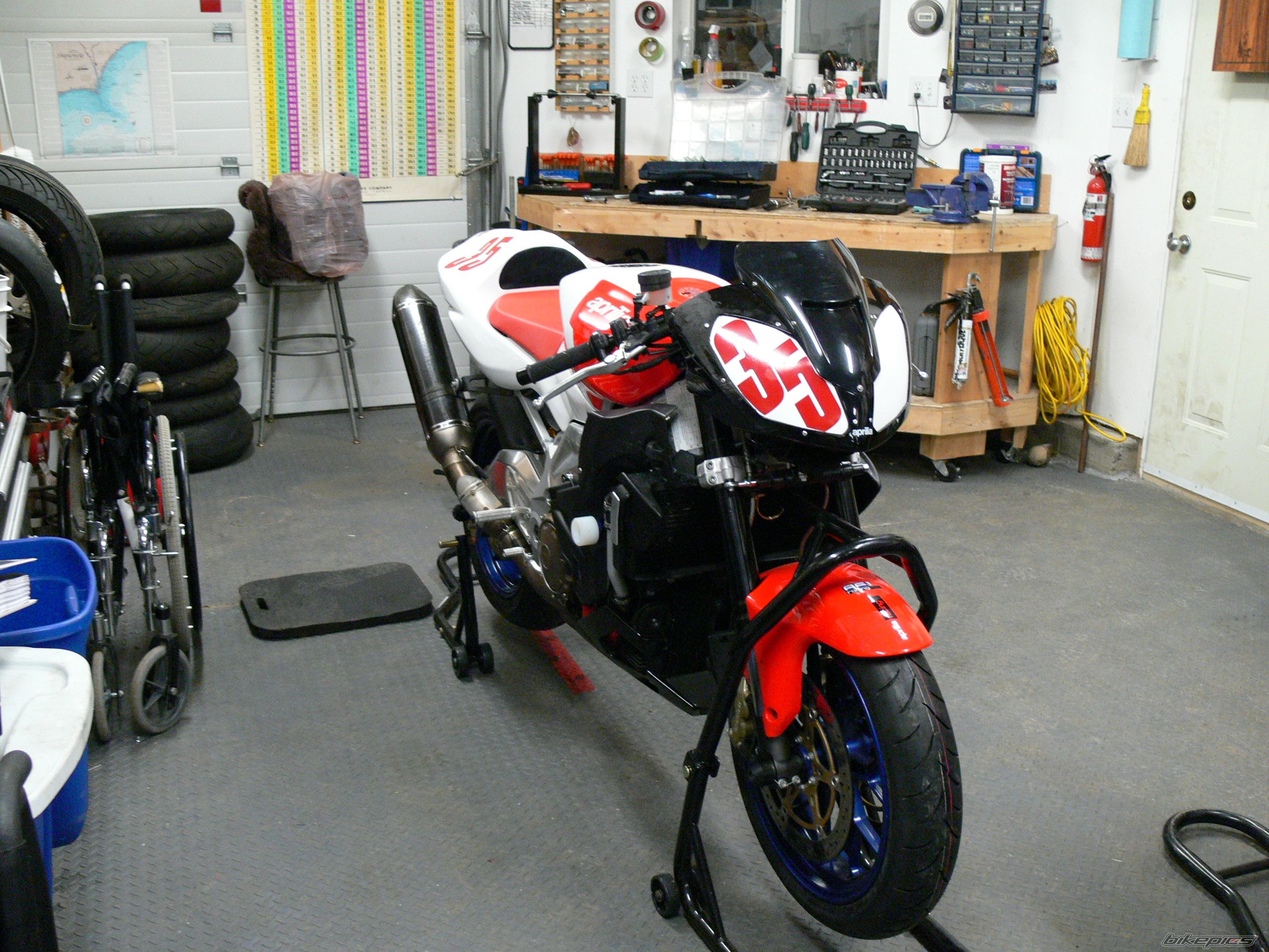 2007 APRILIA TUONO LTD EDITION | Picture 2162584 motorcycle photo