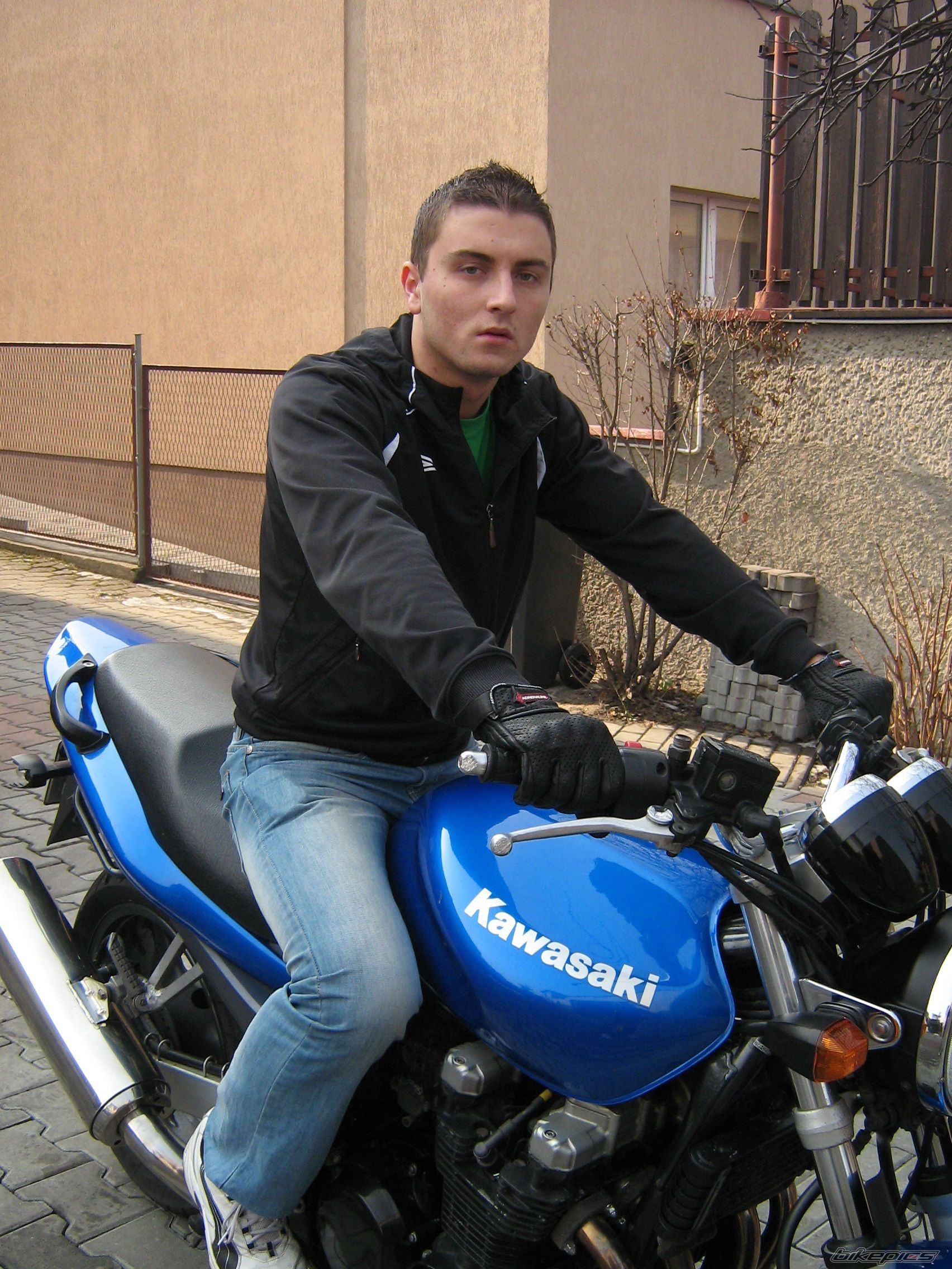2000 KAWASAKI ZR 7 | Picture 2162737 motorcycle photo