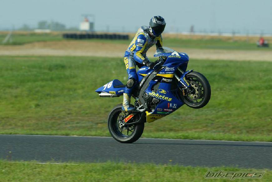 2005 YAMAHA YZF R1 | Picture 216306 motorcycle photo