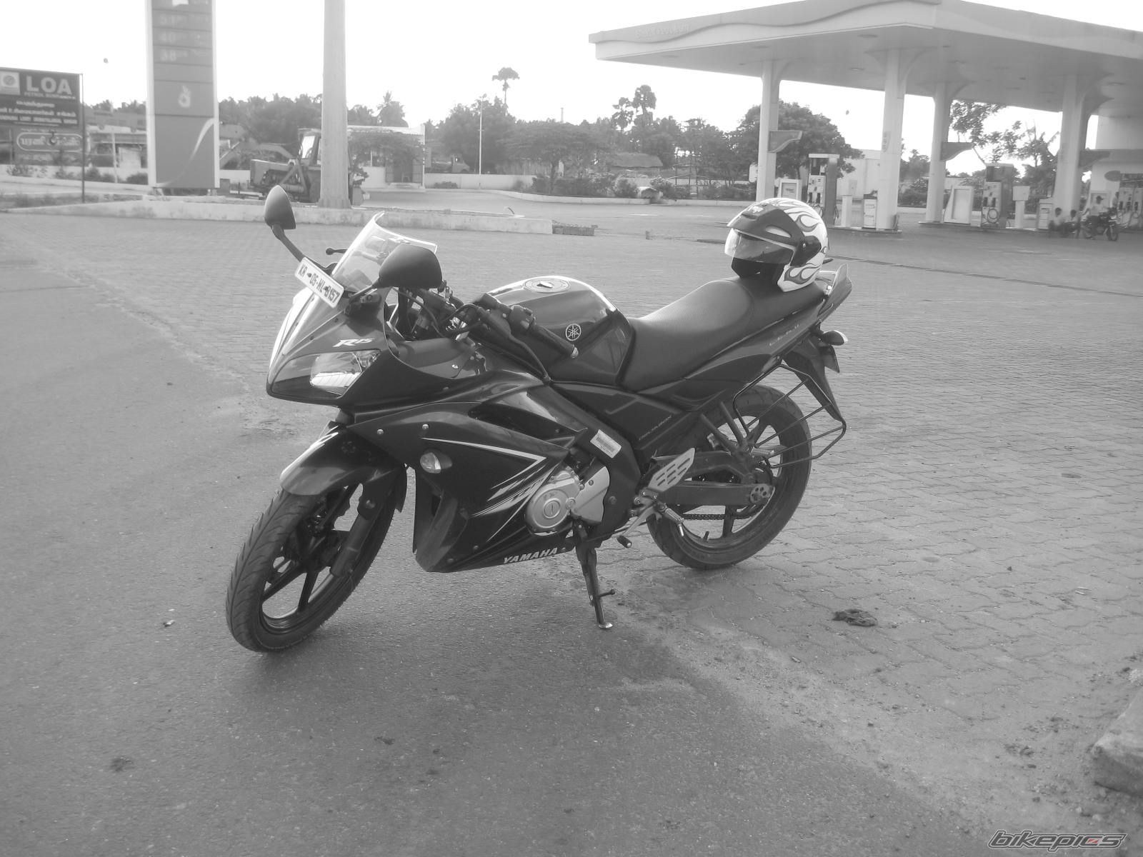 2010 YAMAHA YZF R15 | Picture 2166132 motorcycle photo