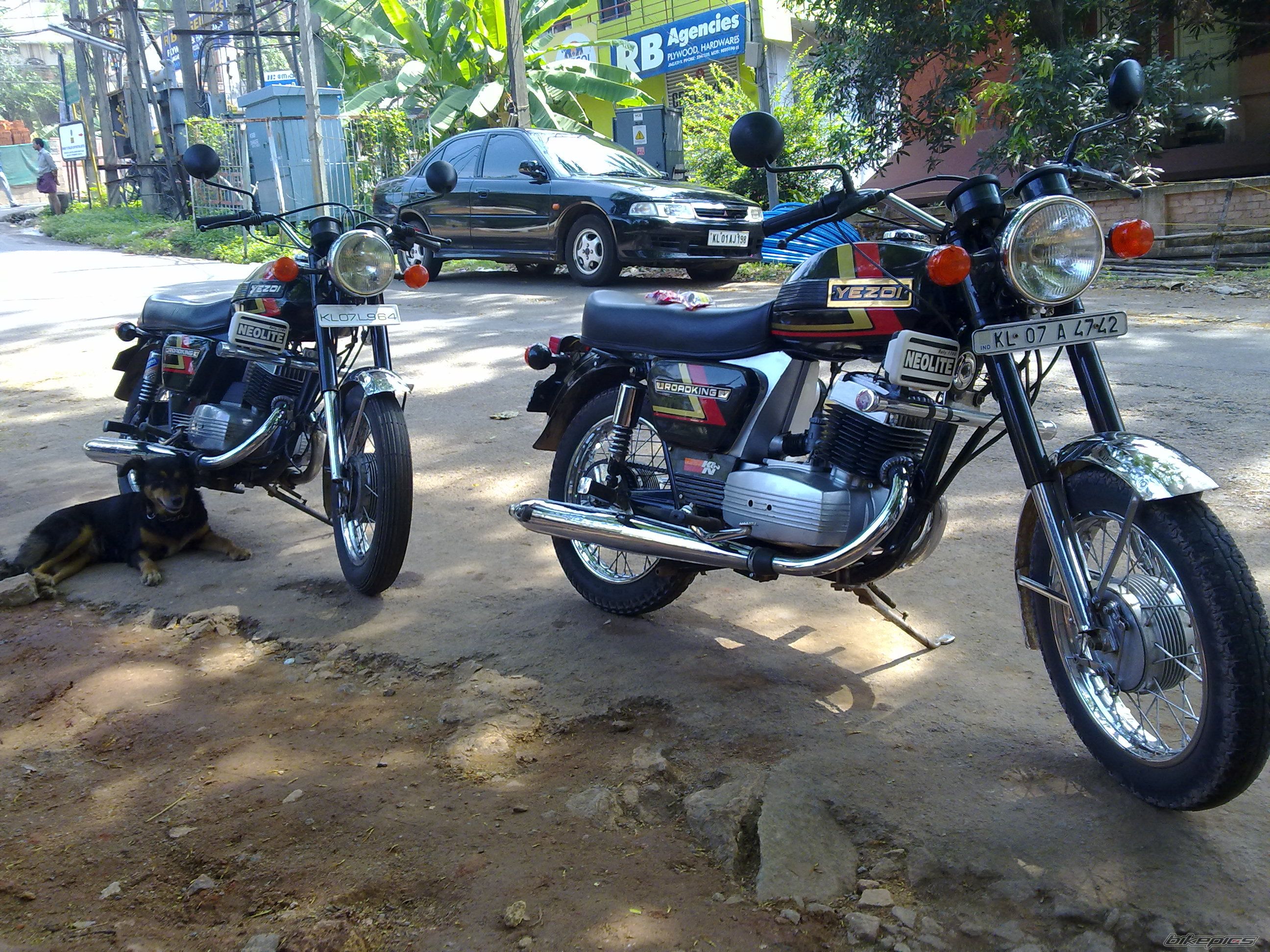 1990 JAWA YEZDI ROADKING | Picture 2167336 motorcycle photo