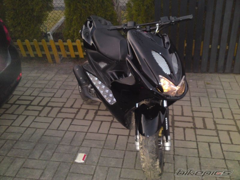 2010 YAMAHA AEROX 50 | Picture 2167783 motorcycle photo