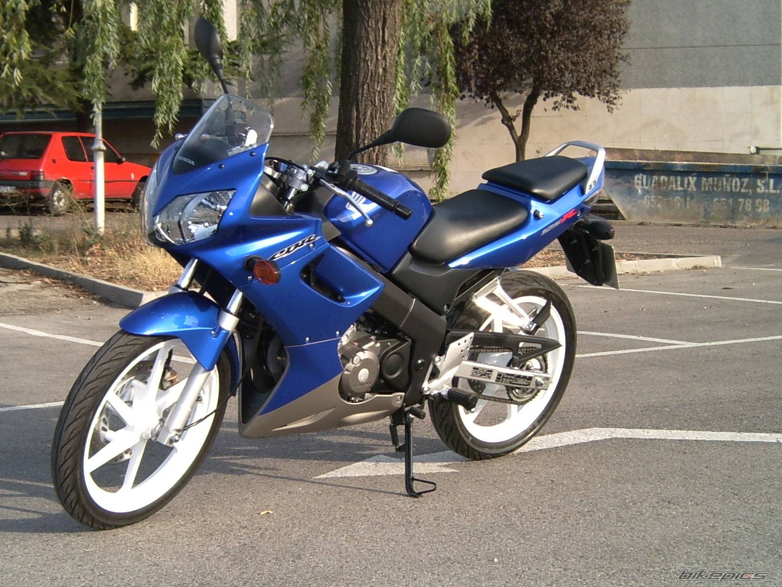 2004 HONDA CBR 125 | Picture 216853 motorcycle photo