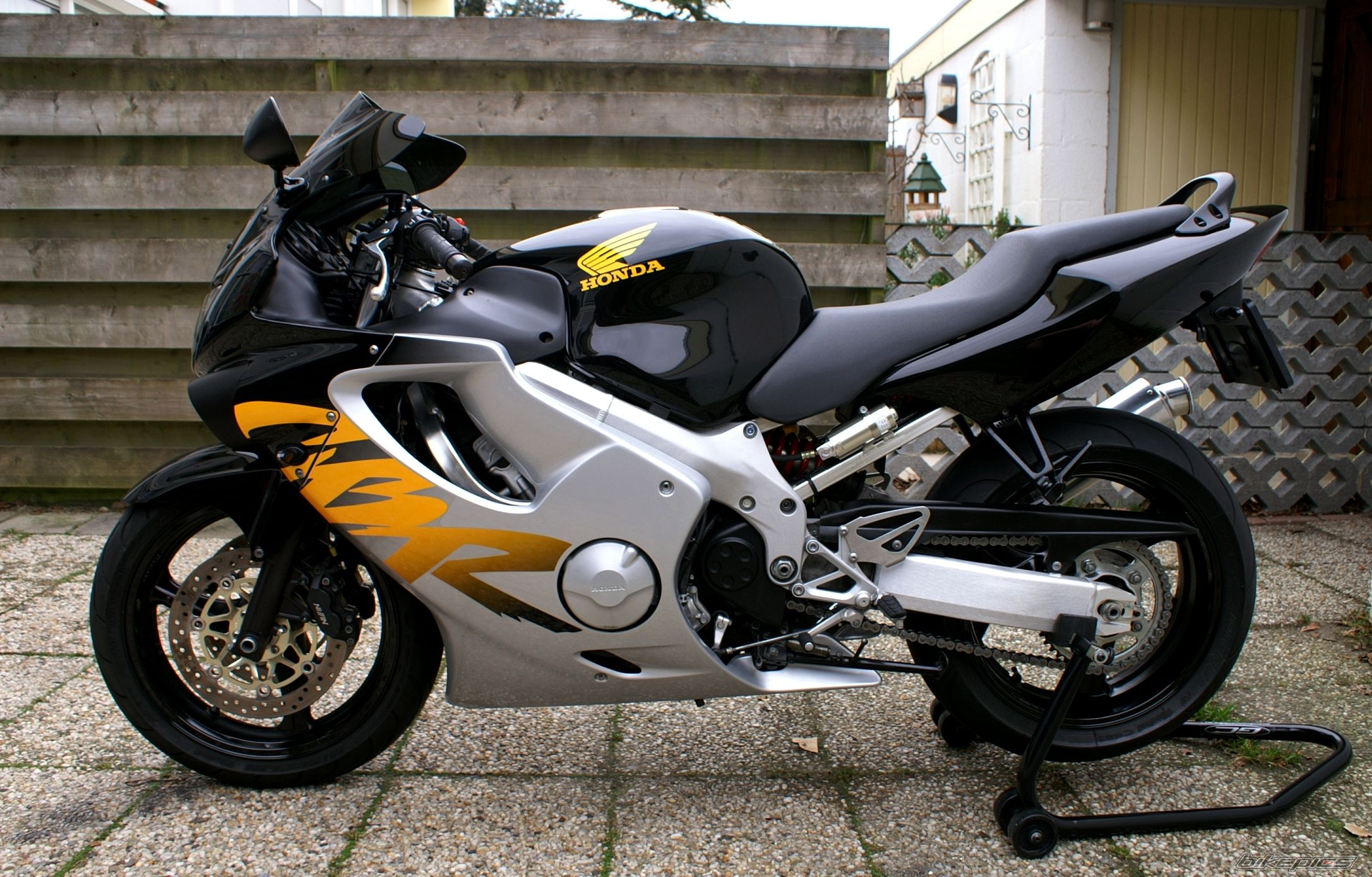 1999 HONDA CBR 600 | Picture 2169032 motorcycle photo