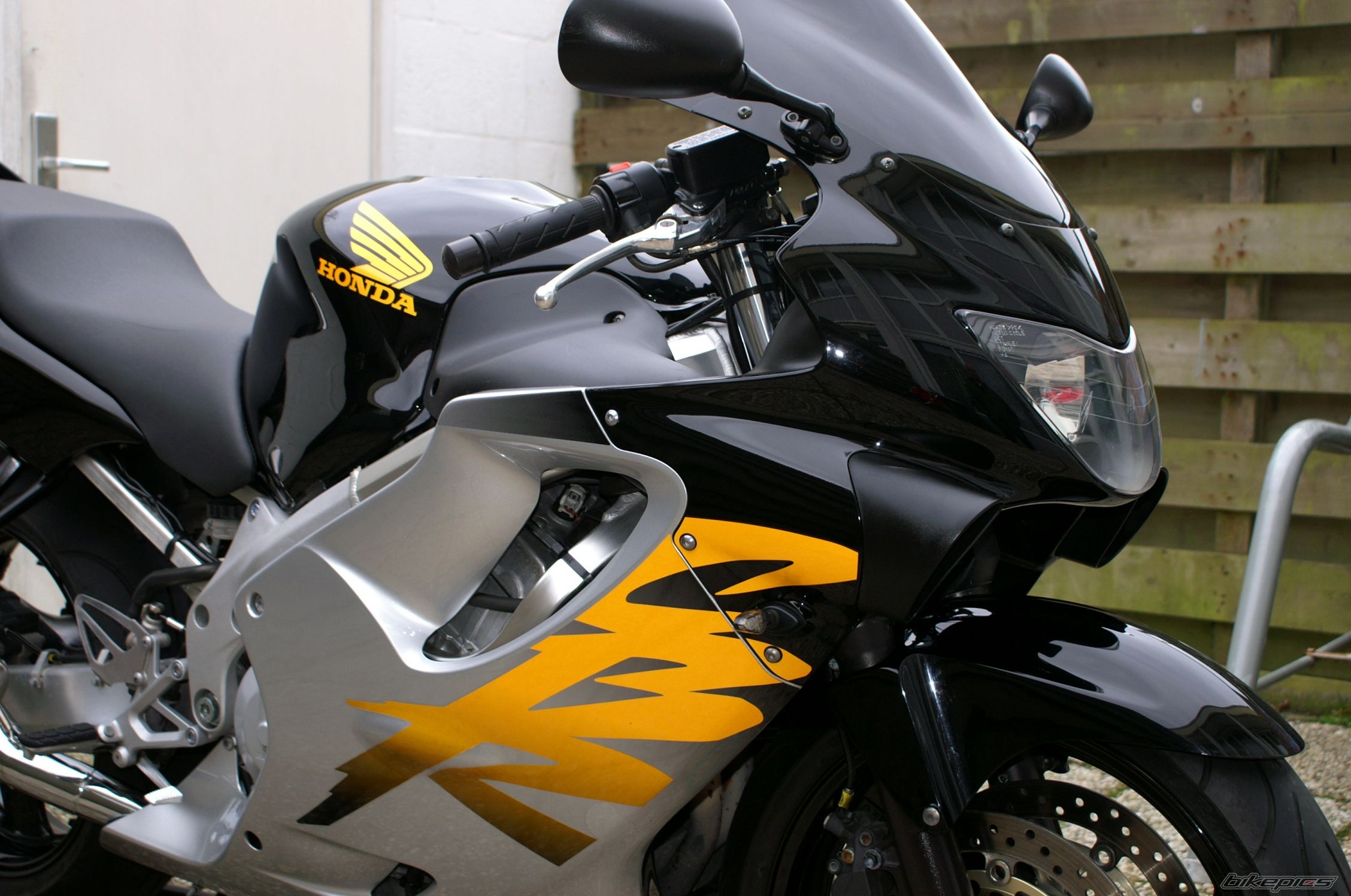1999 HONDA CBR 600 | Picture 2169033 motorcycle photo