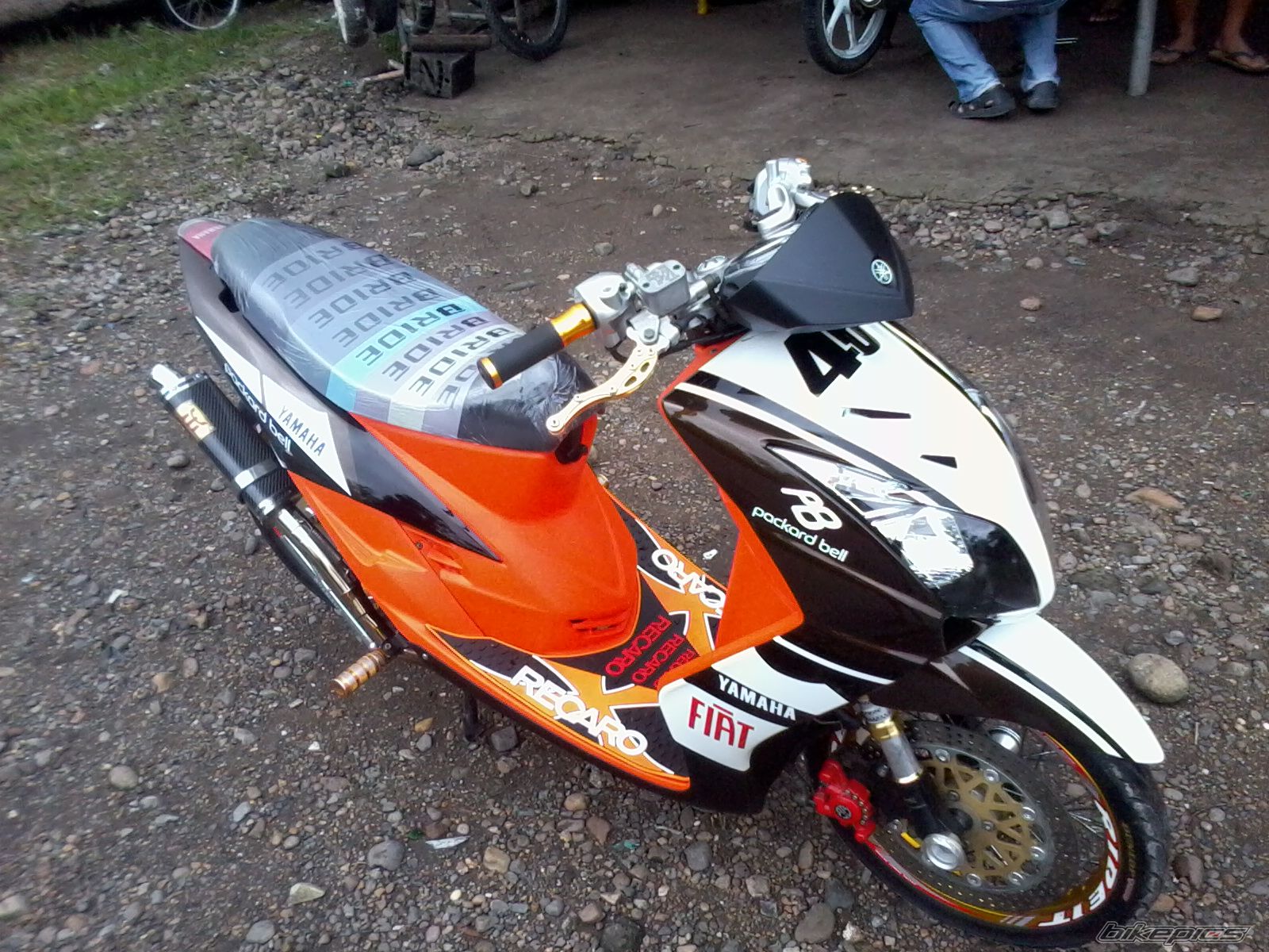 2011 YAMAHA MIO | Picture 2169187 motorcycle photo