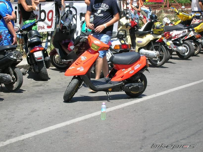 1994 YAMAHA JOG | Picture 2169251 motorcycle photo