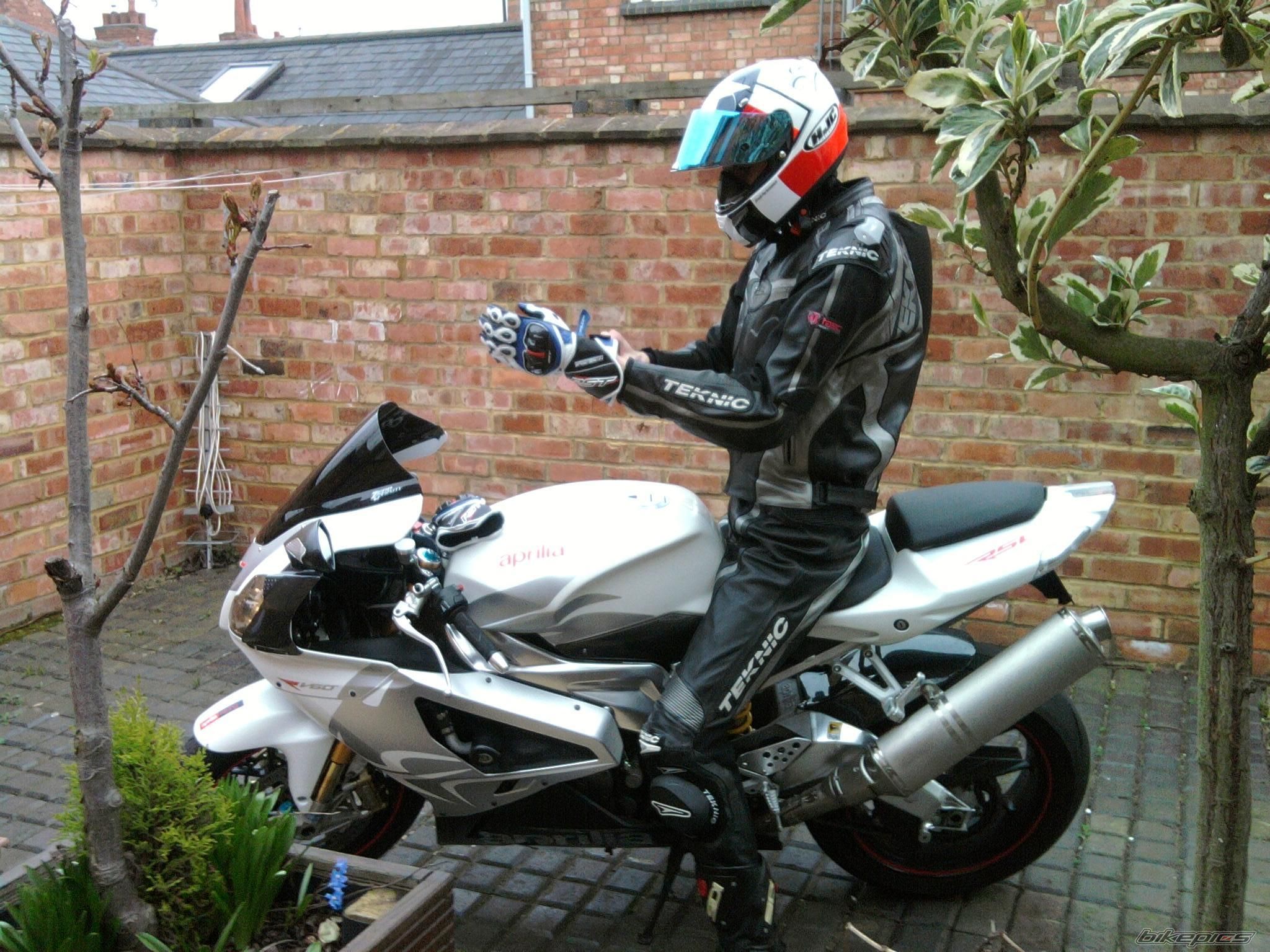2009 APRILIA RSV 1000R MILLE | Picture 2169814 motorcycle photo