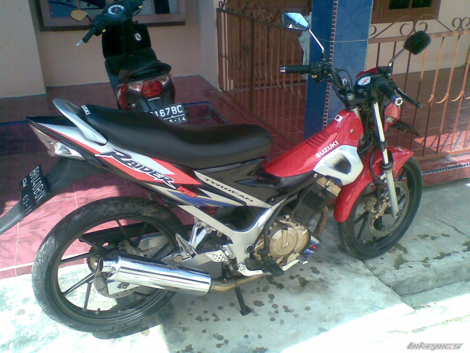 2005 SUZUKI SATRIA F 150 | Picture 2169917 motorcycle photo