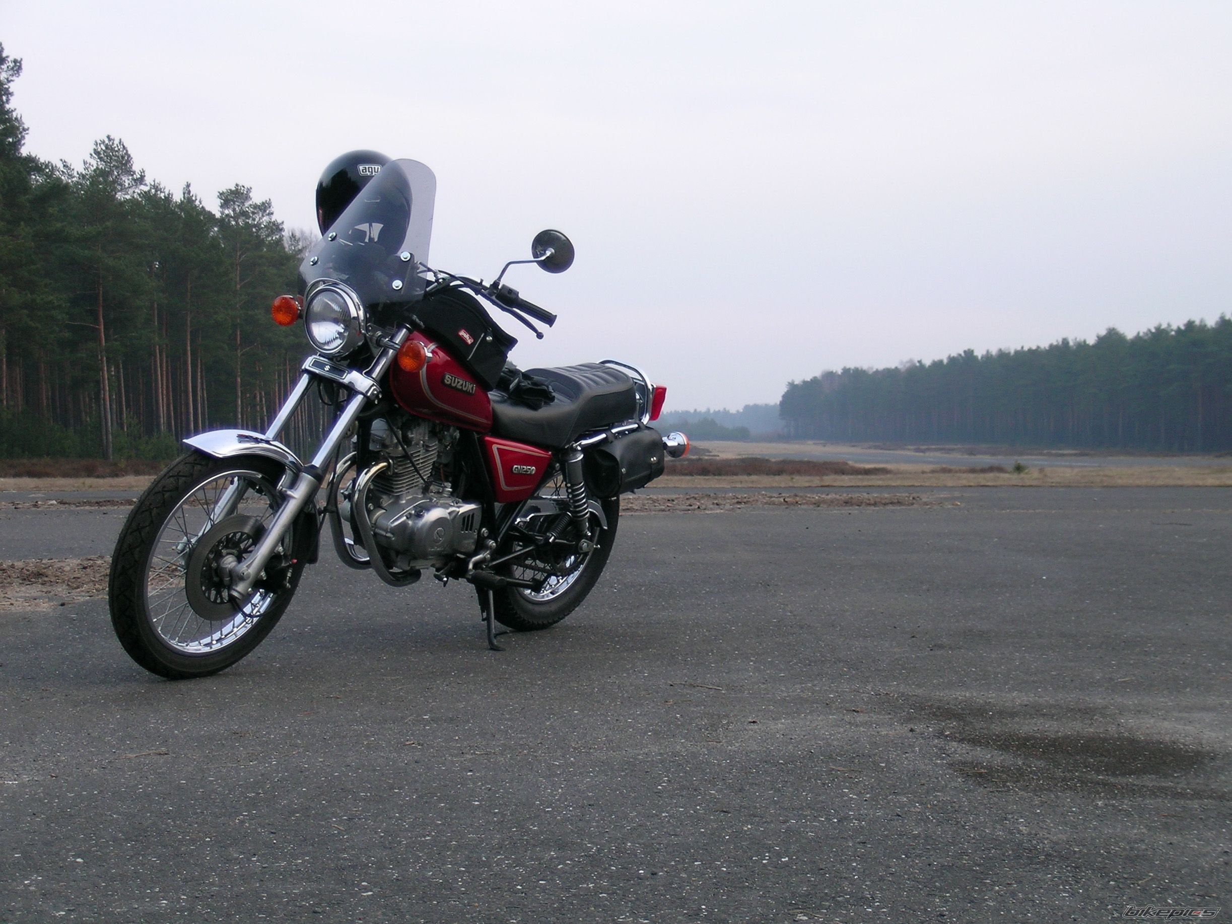 1992 SUZUKI GN 250 | Picture 2170081 motorcycle photo