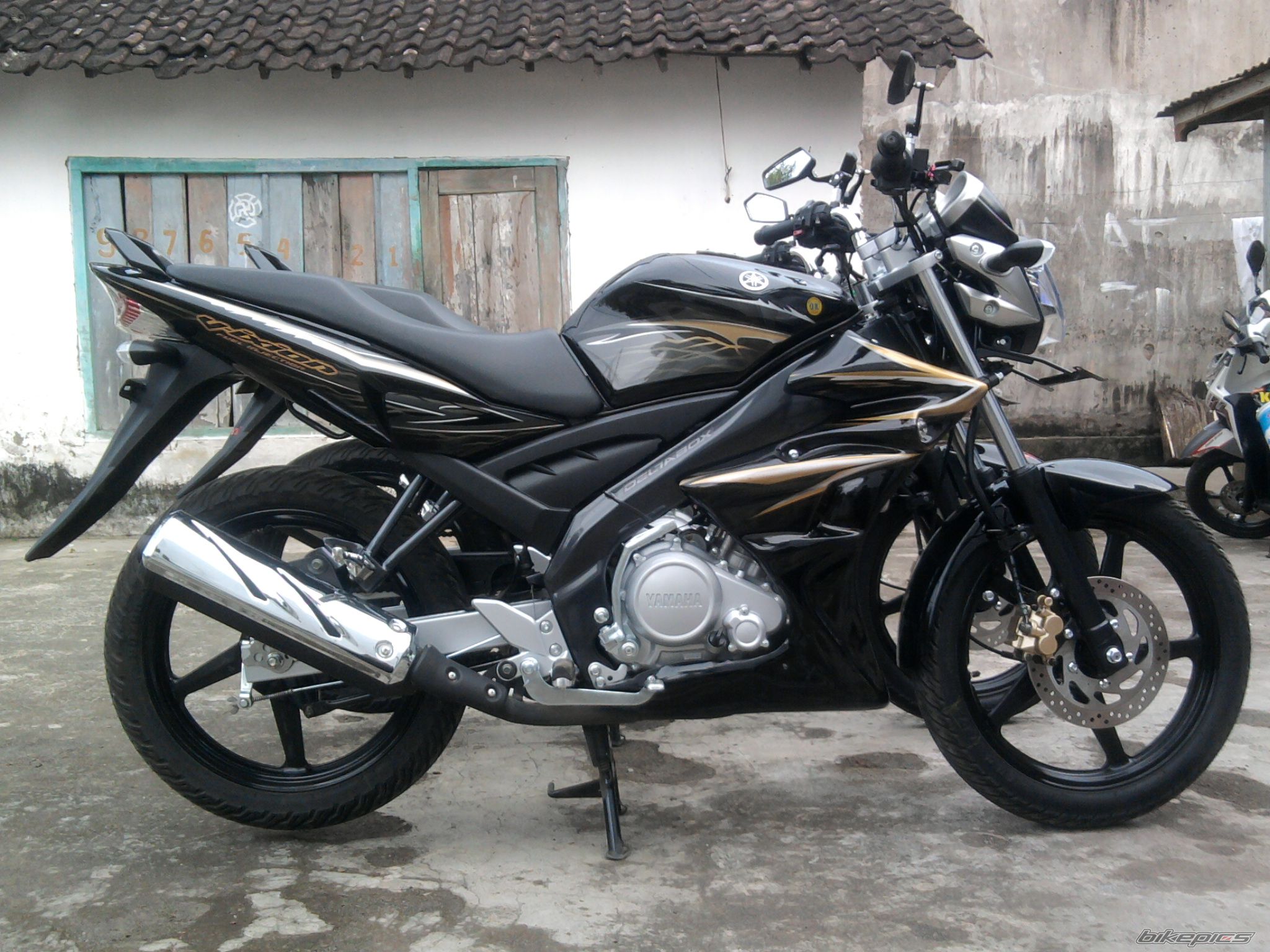 2010 YAMAHA FZ 150 | Picture 2174779 motorcycle photo