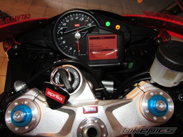 2011 APRILIA RSV4 | Picture 2175554 motorcycle photo