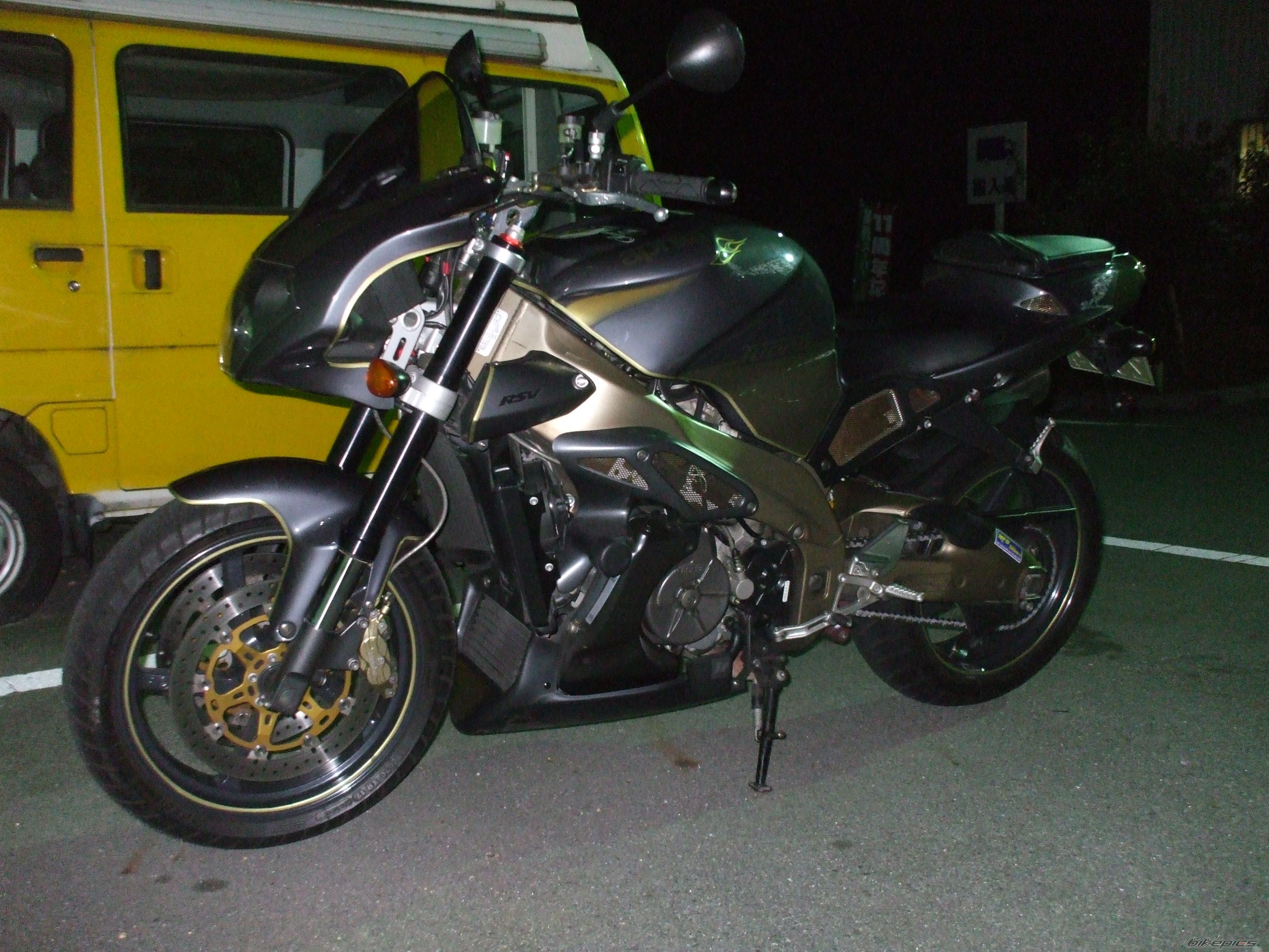 2003 APRILIA RSV MILLE TUONO | Picture 2177469 motorcycle photo