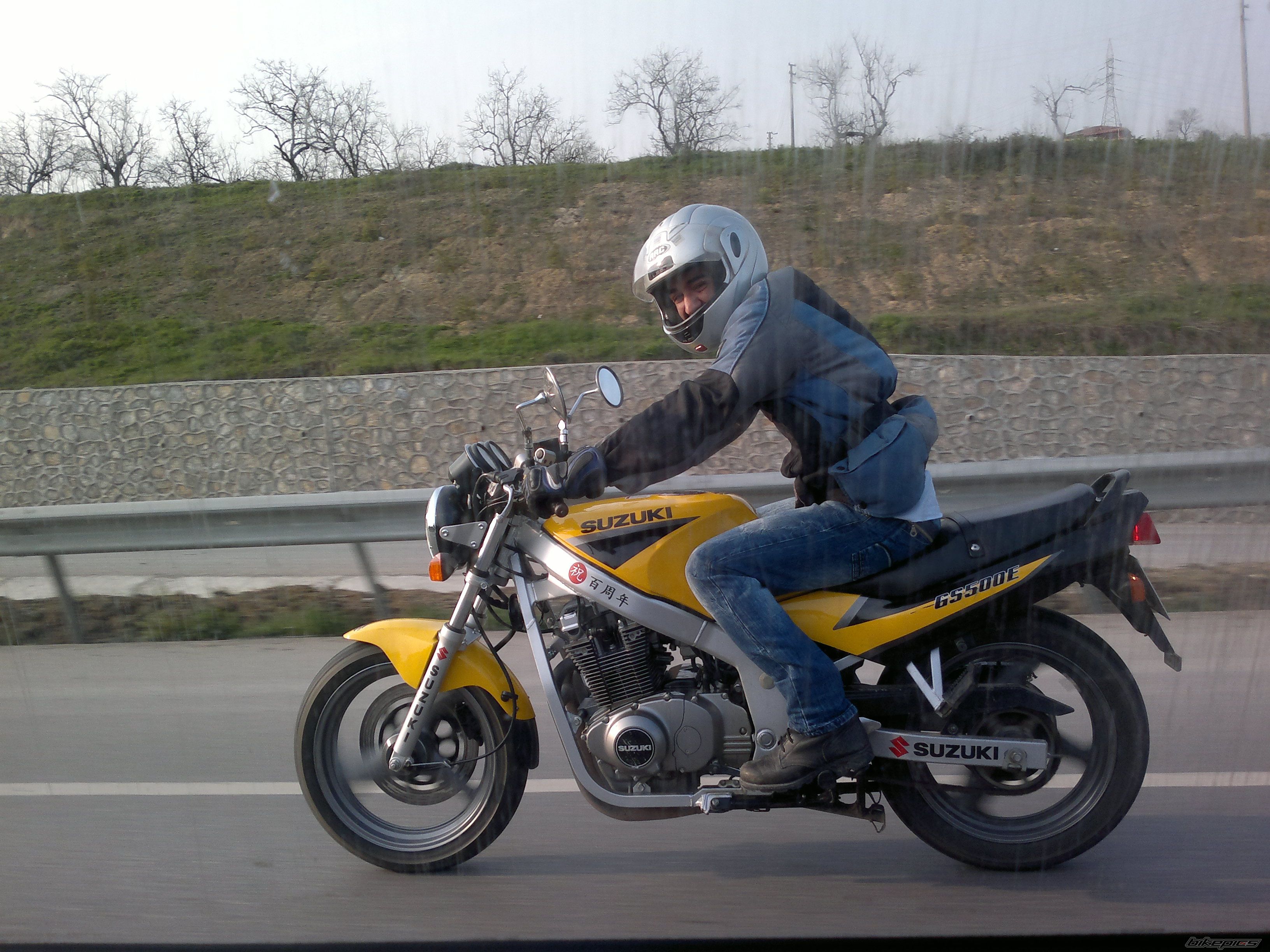 2009 SUZUKI GS 500 | Picture 2179239 motorcycle photo