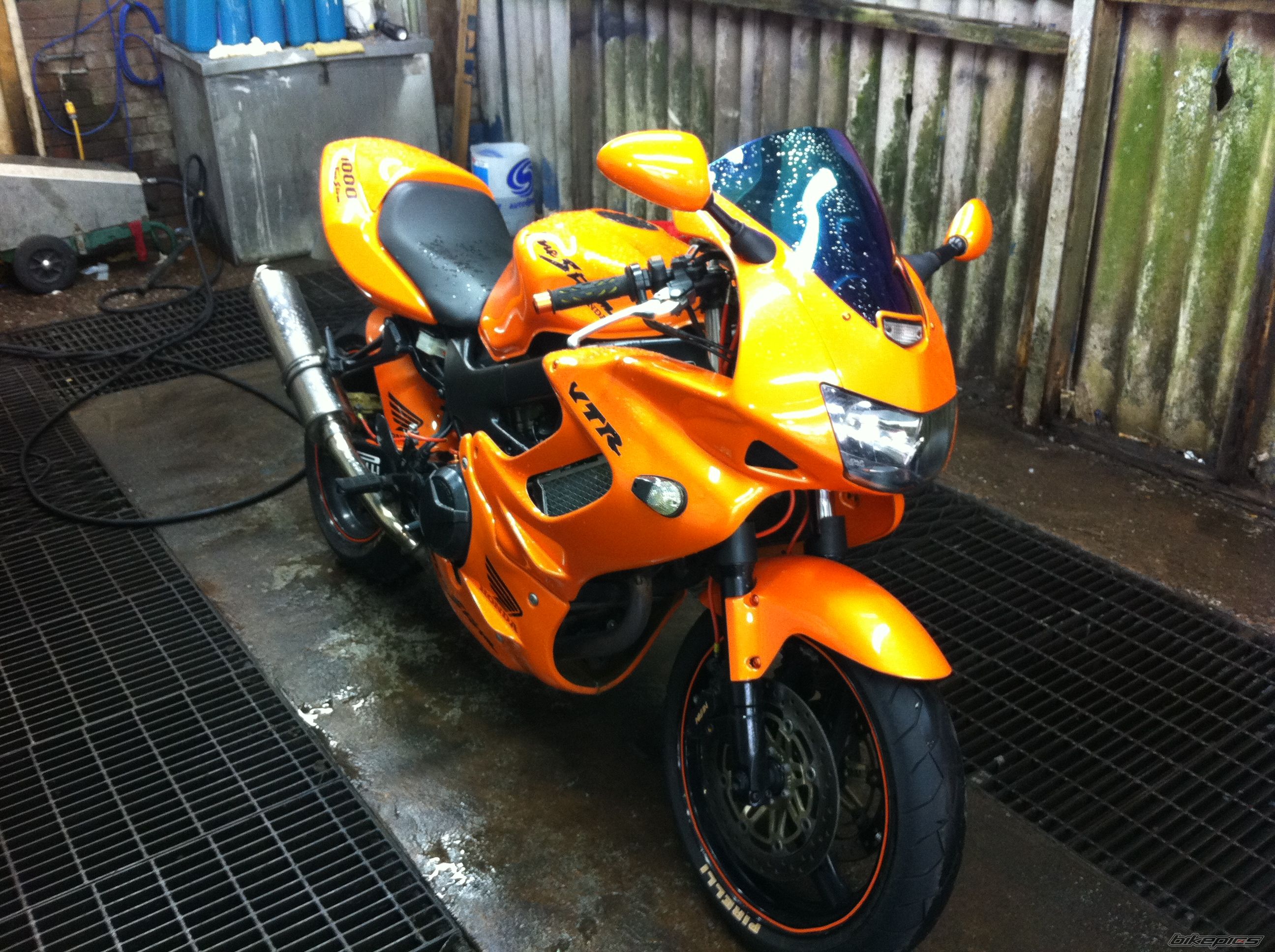 1997 HONDA VTR 1000 | Picture 2181517 motorcycle photo