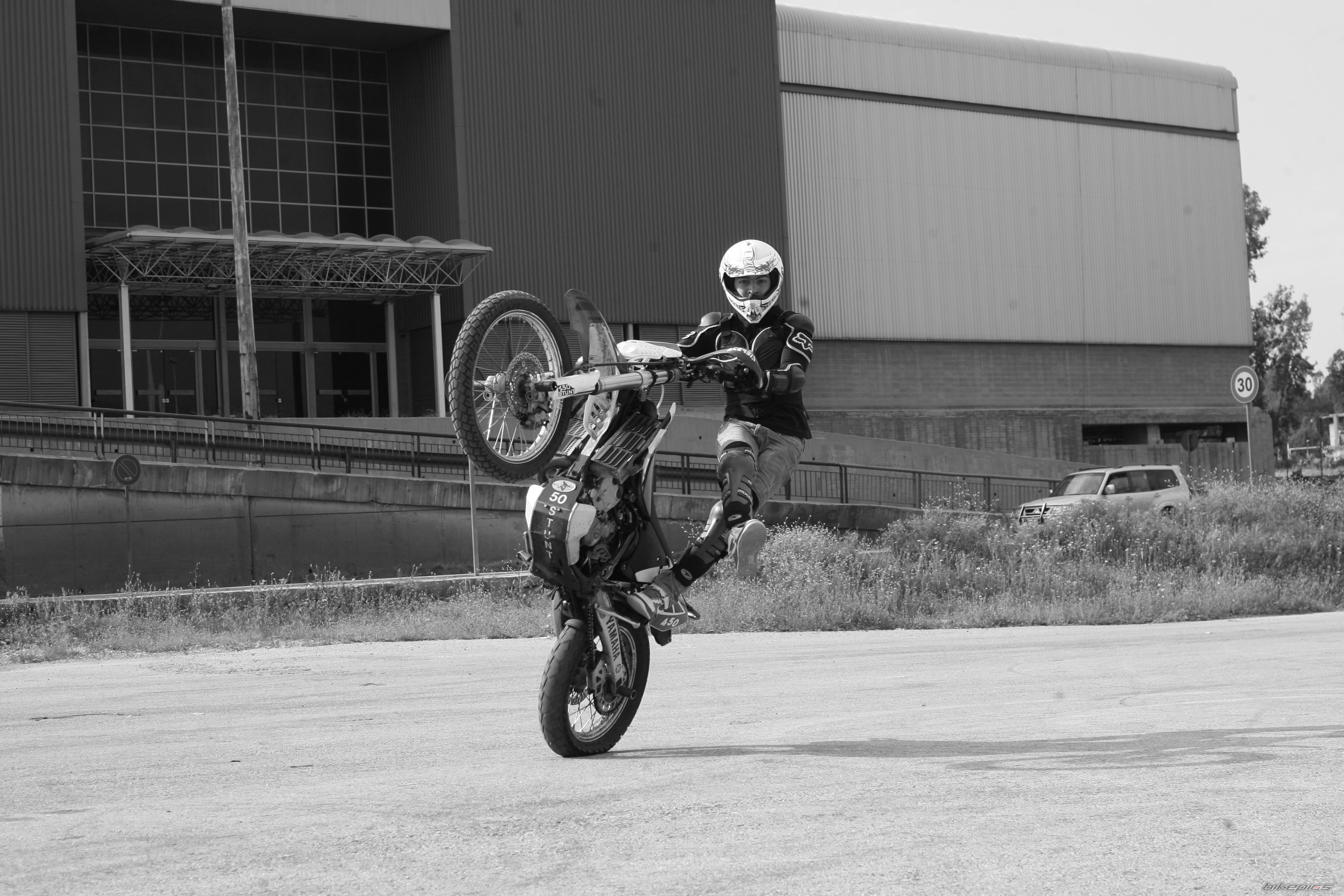 2009 YAMAHA WR 450F | Picture 2182343 motorcycle photo