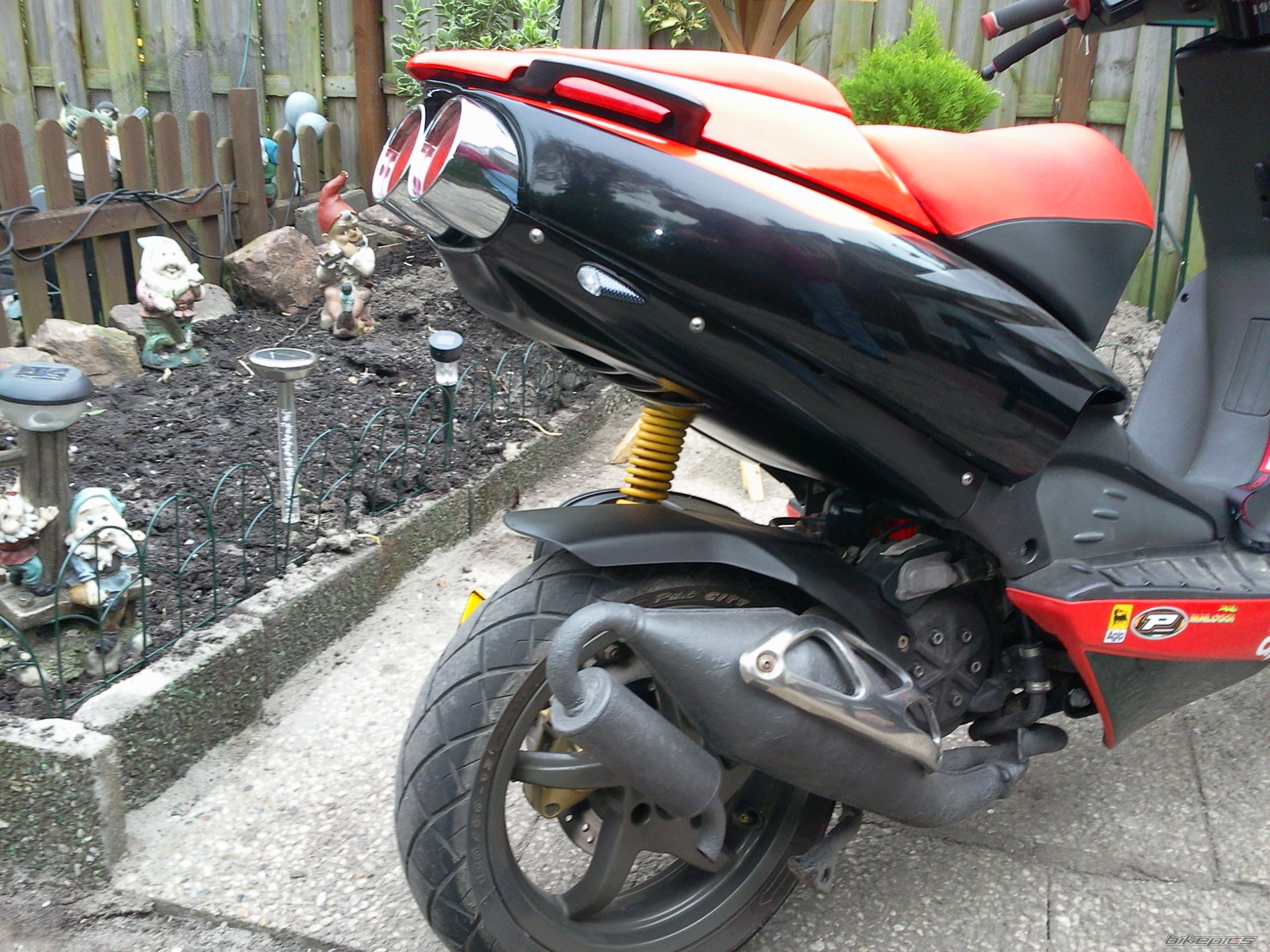 2009 YAMAHA AEROX 50 | Picture 2182811 motorcycle photo