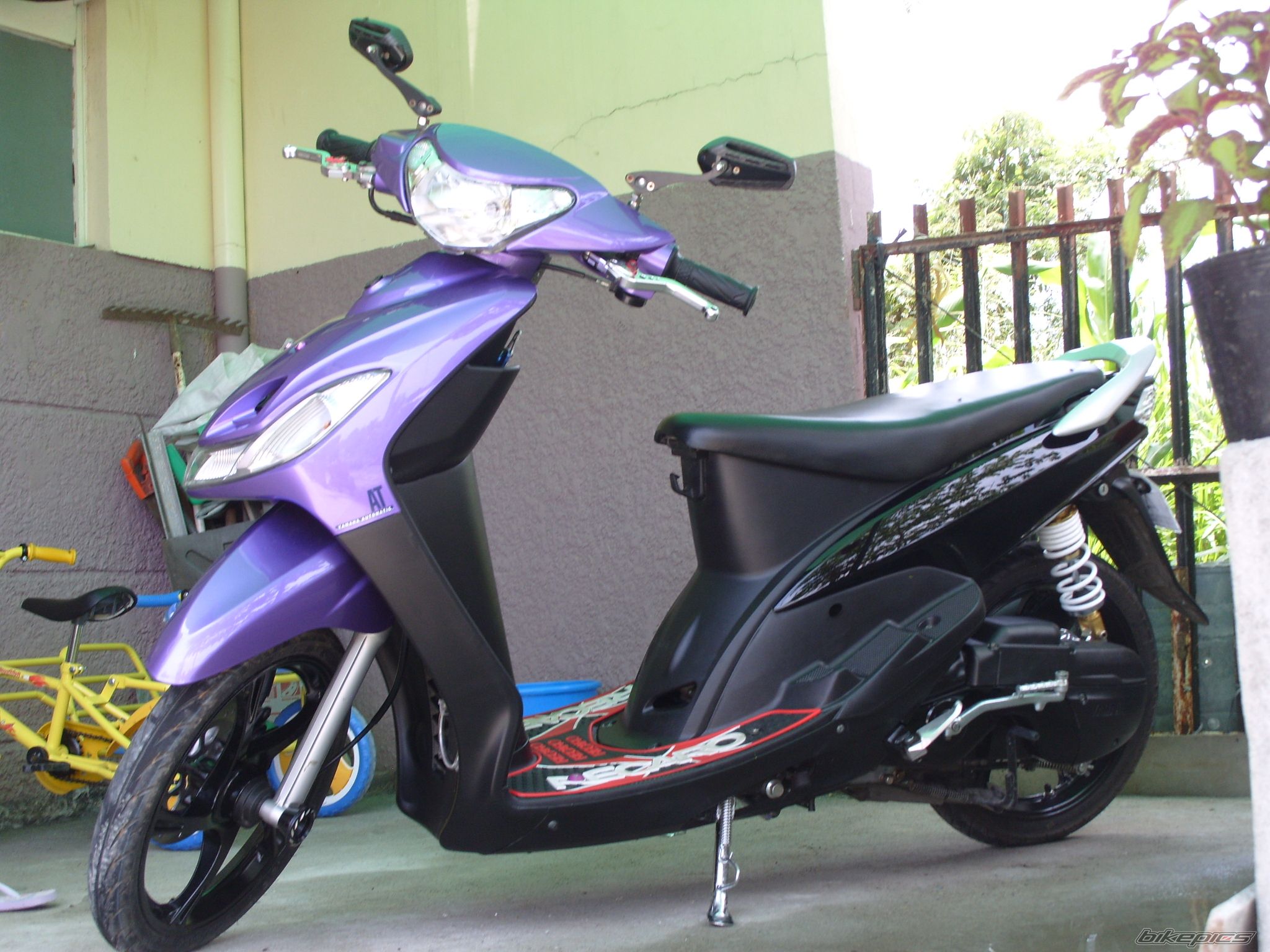 2011 YAMAHA MIO | Picture 2183931 motorcycle photo