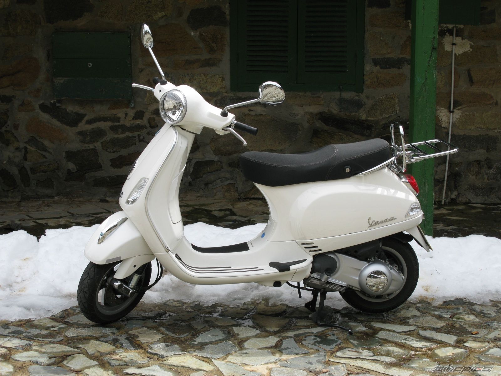 2009 VESPA ET4 150 | Picture 2185277 motorcycle photo