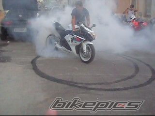 2011 SUZUKI GSX R 1000 | Picture 2186315 motorcycle photo