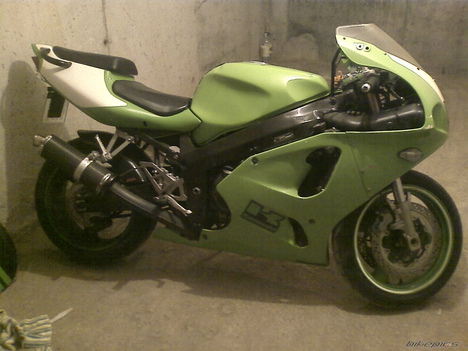 1999 KAWASAKI ZX 7R | Picture 2187381 motorcycle photo