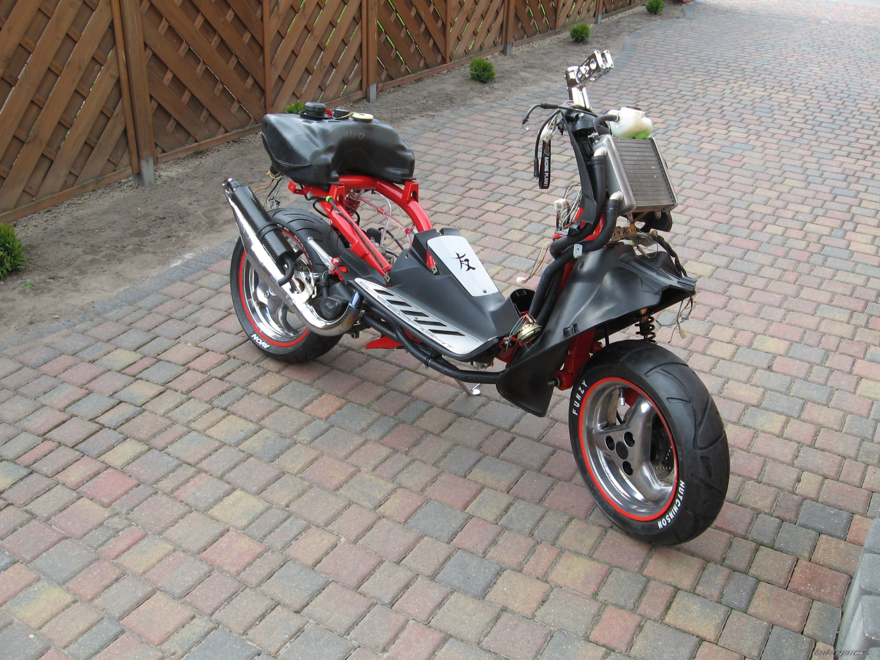 2002 PEUGEOT SPEEDFIGHT2 50 | Picture 2187857 motorcycle photo