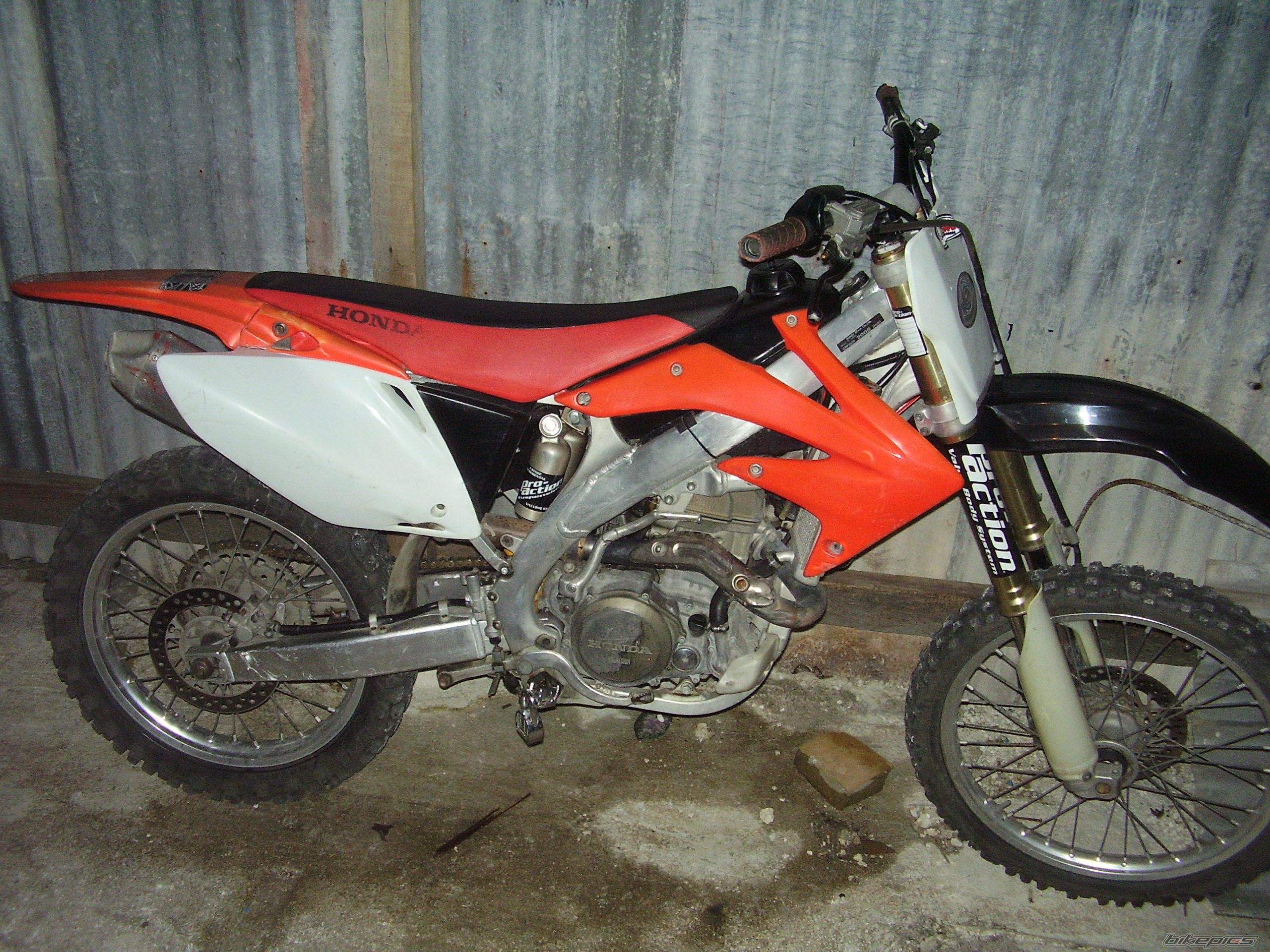 2005 HONDA CRF 450 | Picture 2190164 motorcycle photo