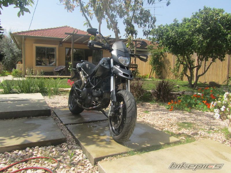 2009 DUCATI HYPERMOTARD 796 | Picture 2192009 motorcycle photo