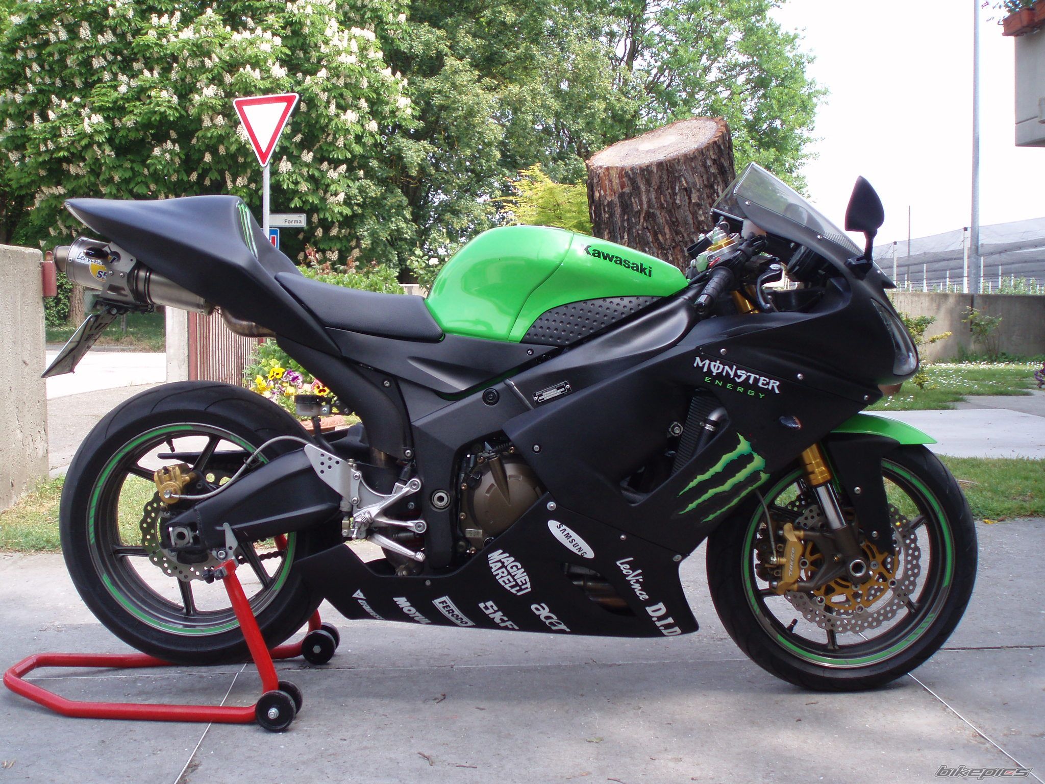 2006 KAWASAKI ZX 6R | Picture 2198058 motorcycle photo