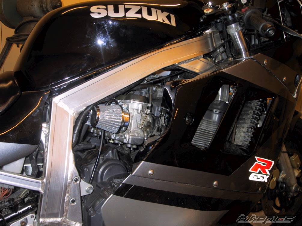 1987 SUZUKI GSX R 1100 | Picture 21999 motorcycle photo