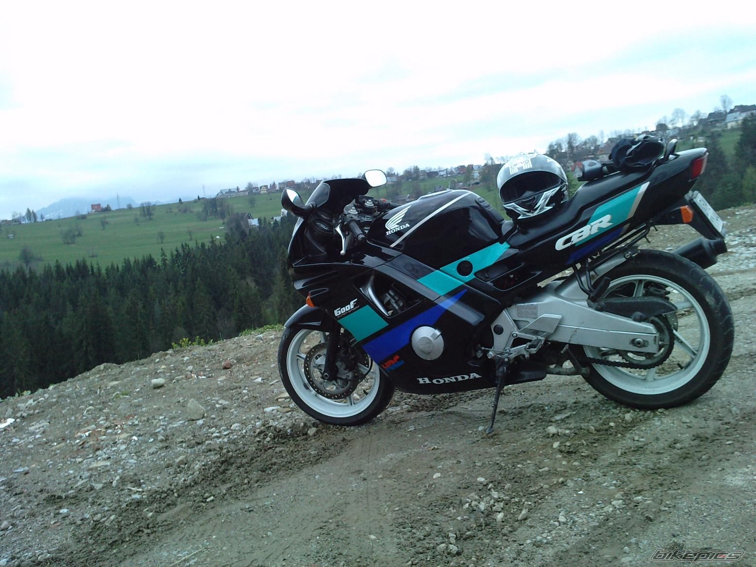 1991 HONDA CBR 600 | Picture 2200016 motorcycle photo