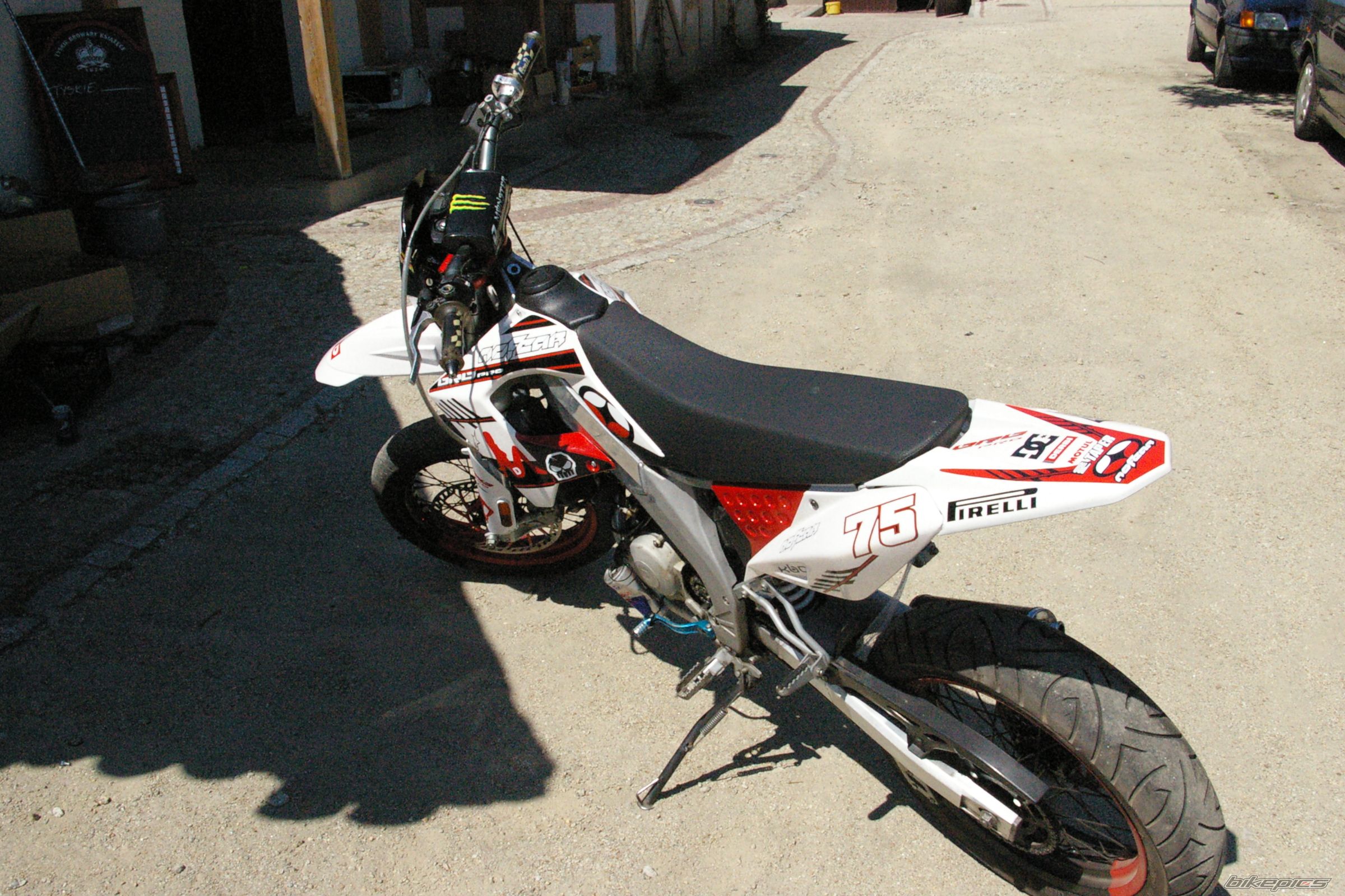 2006 DERBI SENDA DRD PRO SM 50 | Picture 2200293 motorcycle photo