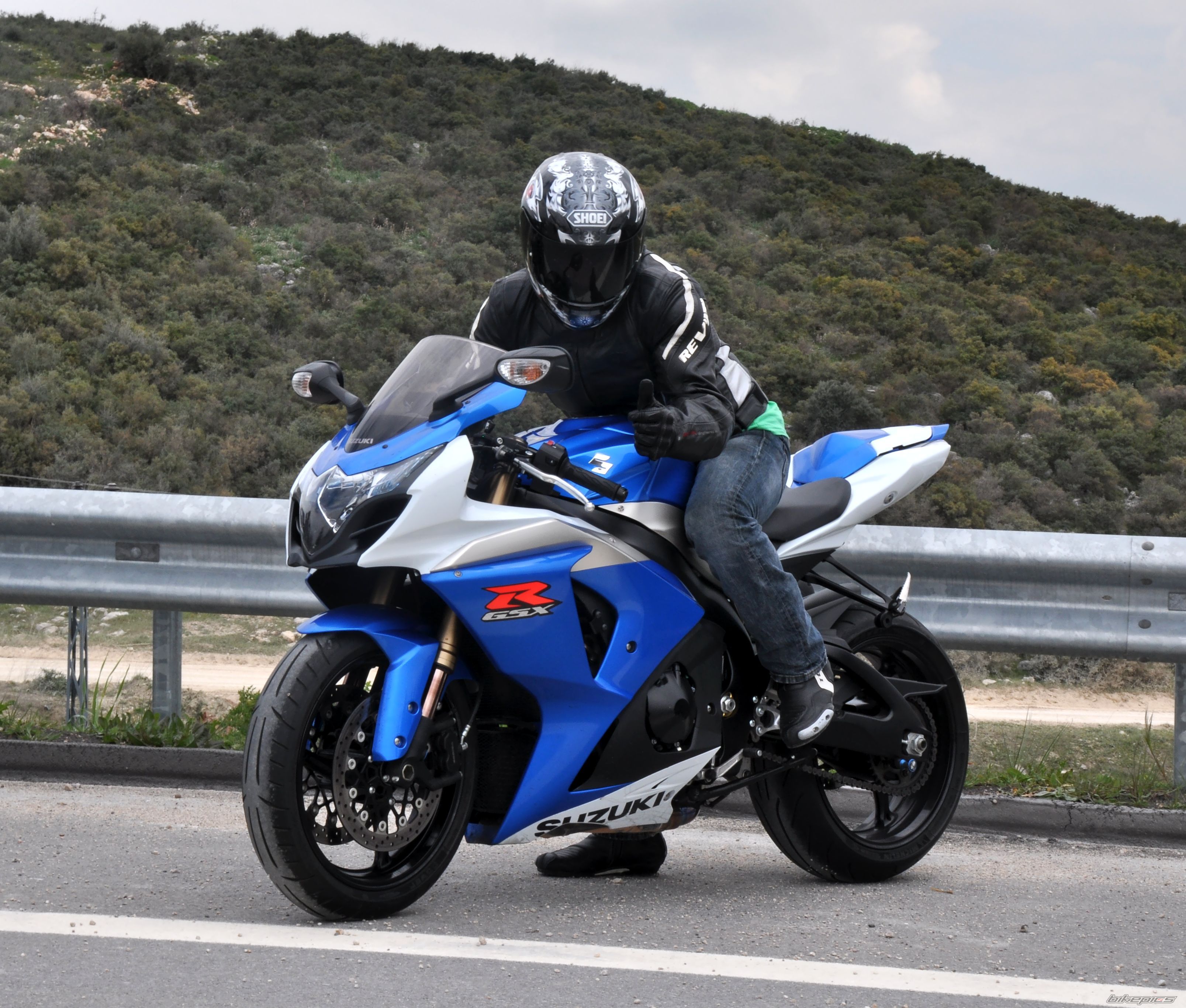 2007 YAMAHA YZF R1 | Picture 2200724 motorcycle photo