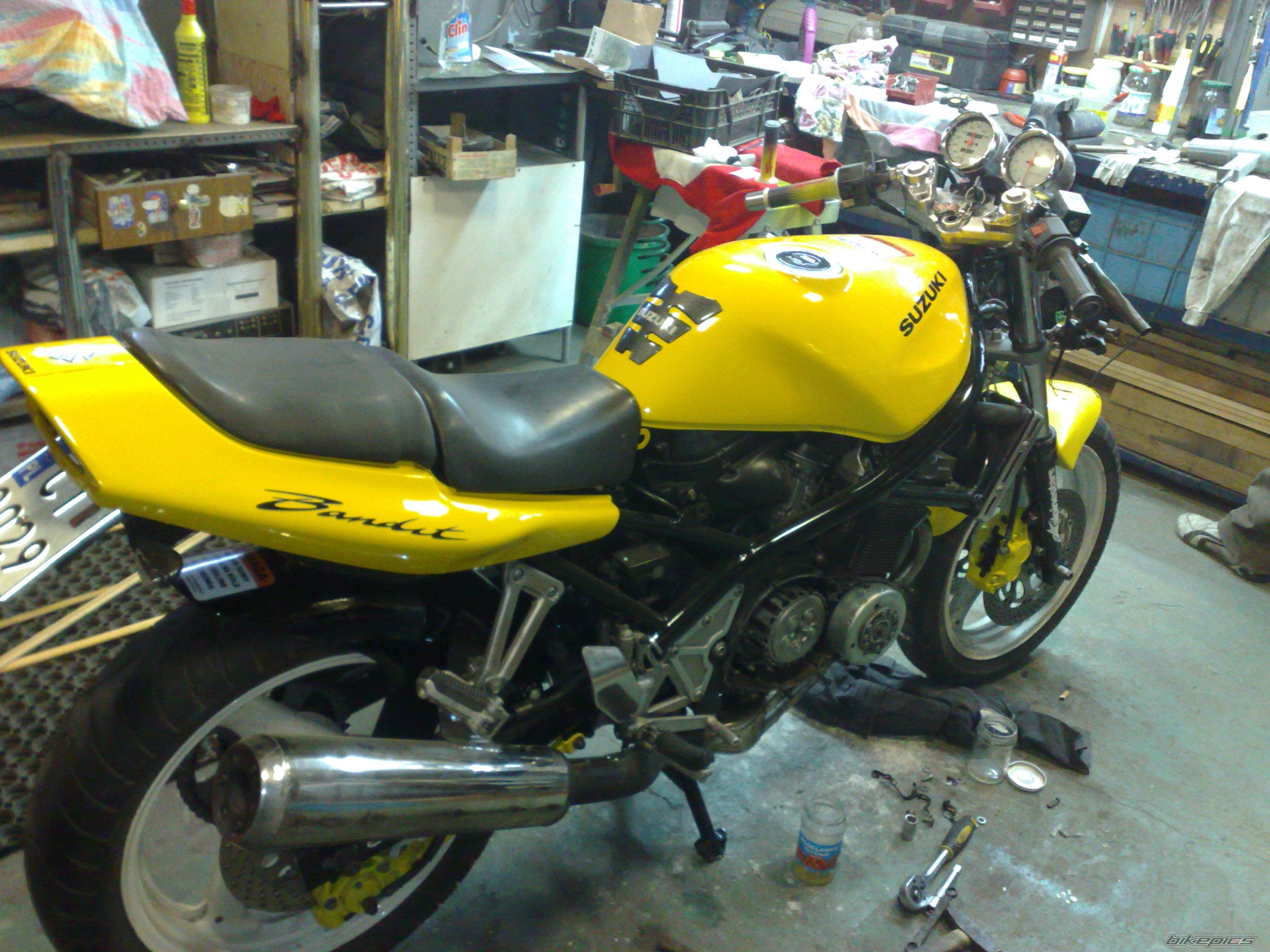 1992 SUZUKI BANDIT 400 | Picture 2200726 motorcycle photo