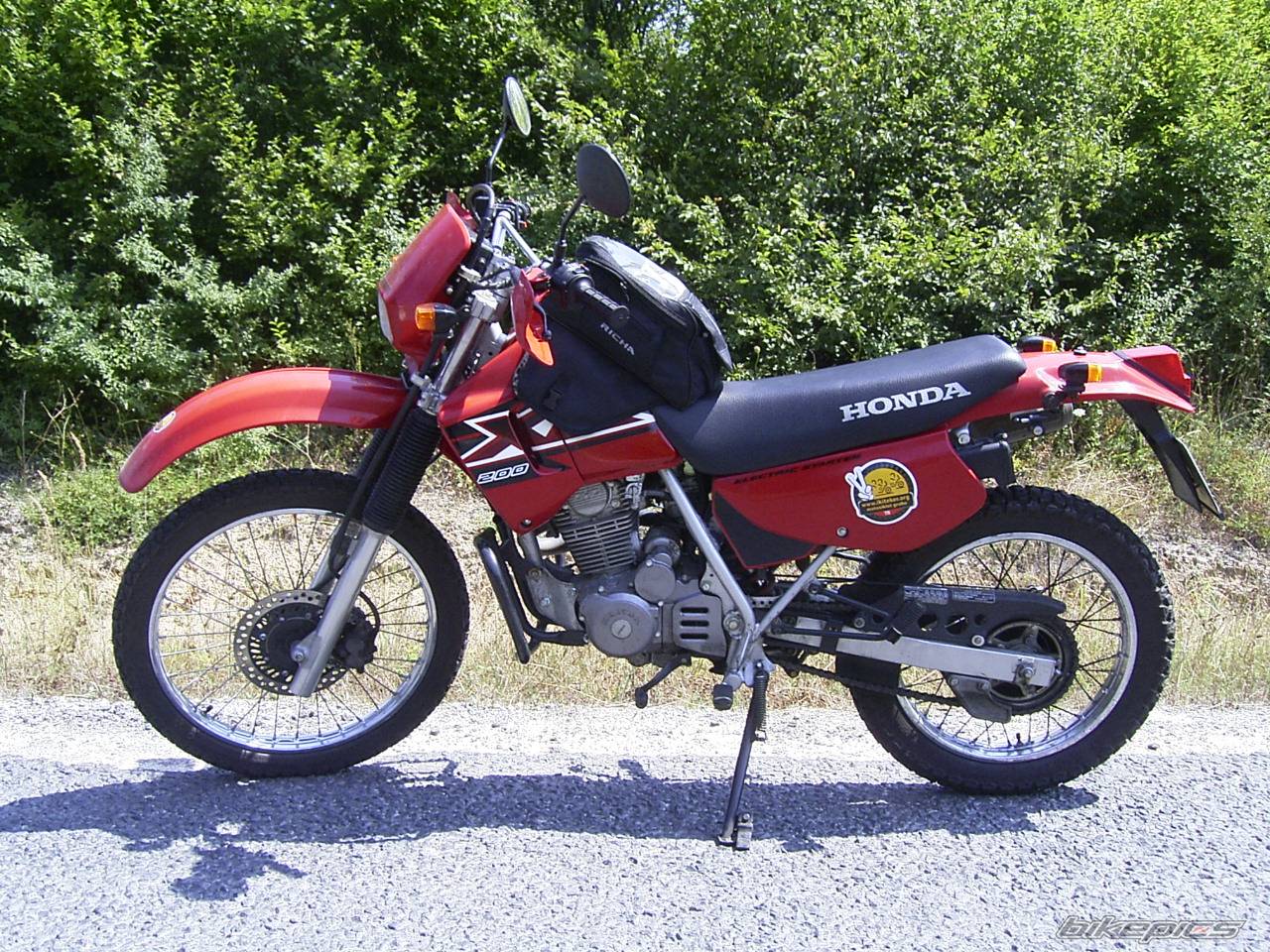 2004 HONDA XL 200 | Picture 220085 motorcycle photo
