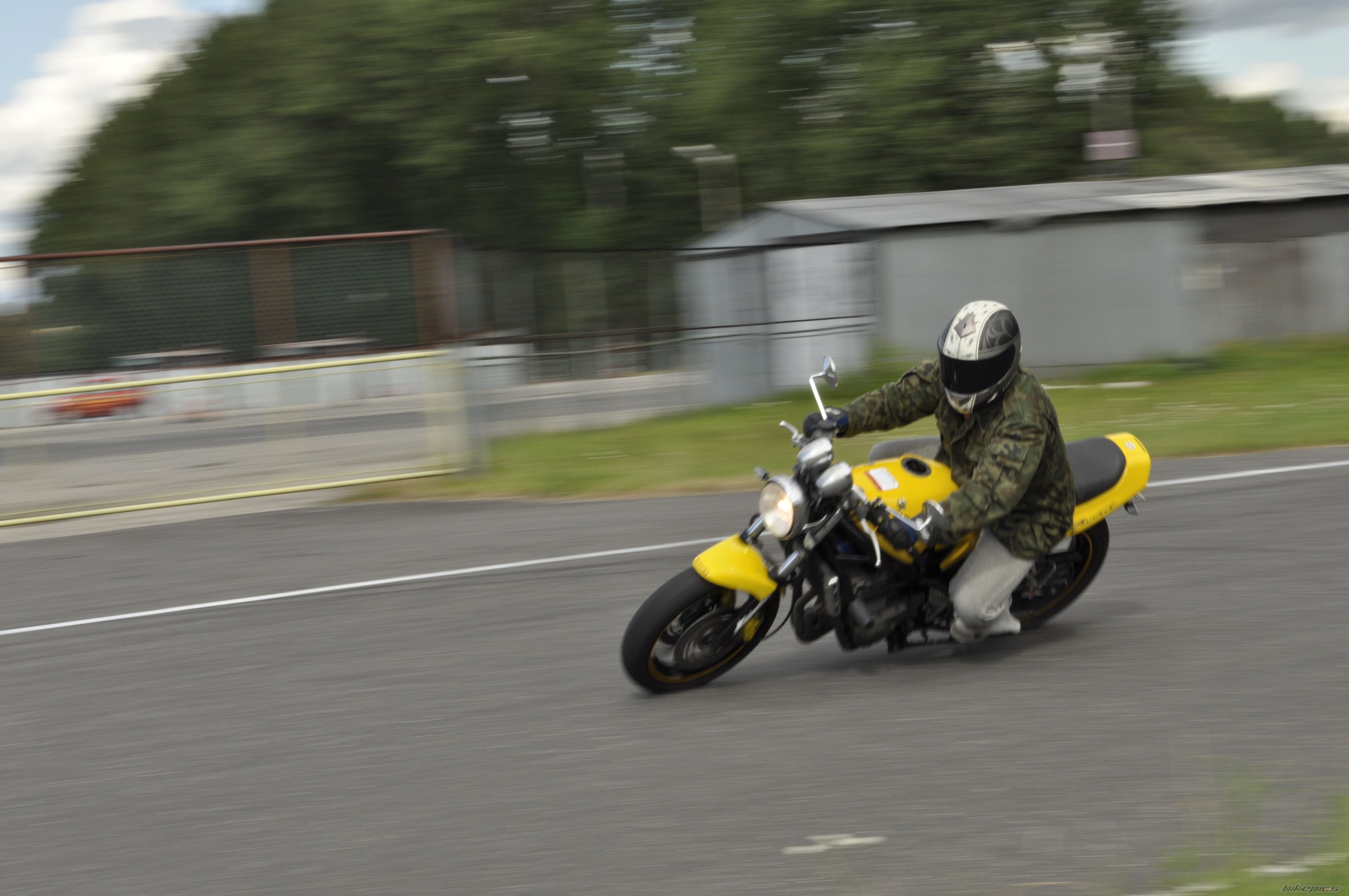    | Picture 2200890 motorcycle photo
