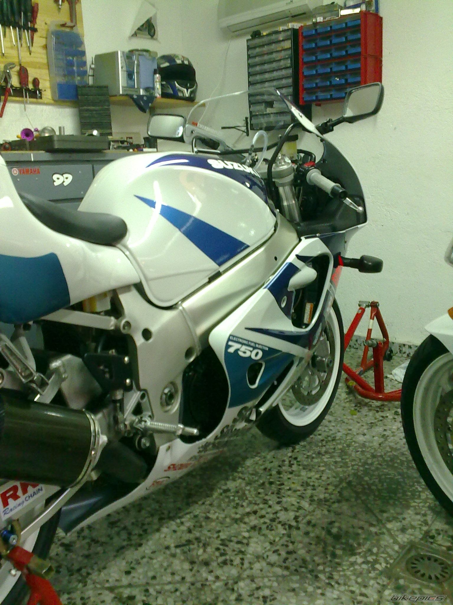 1999 SUZUKI GSX R 750 | Picture 2201592 motorcycle photo