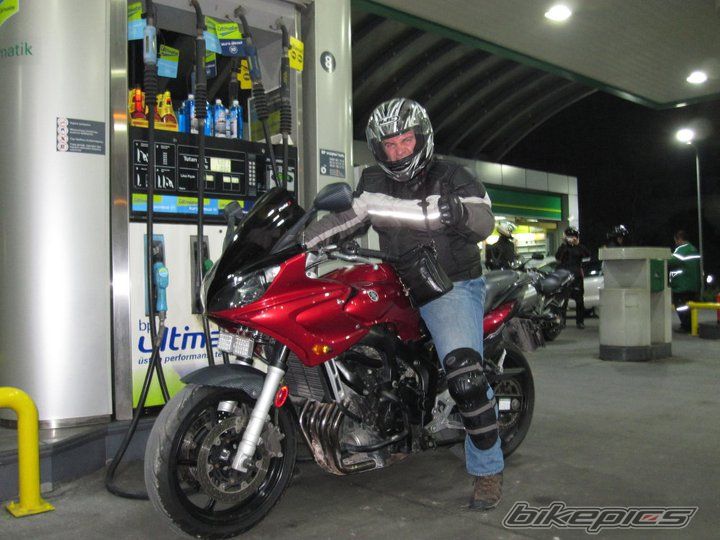 2006 YAMAHA FZ6 FAZER | Picture 2201920 motorcycle photo
