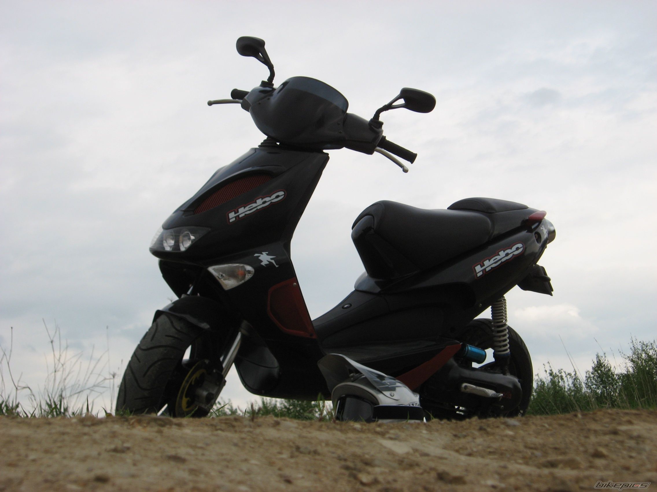 2011 APRILIA SR 50 | Picture 2202958 motorcycle photo