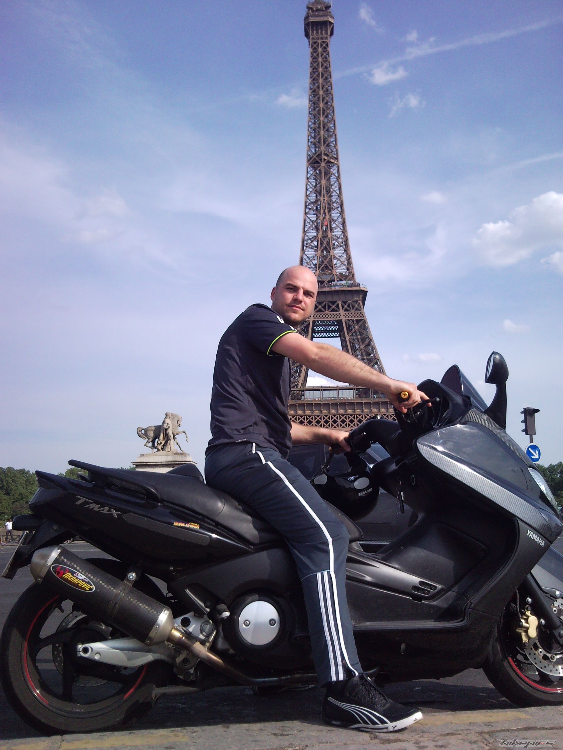 2004 YAMAHA TMAX 500 | Picture 2203475 motorcycle photo