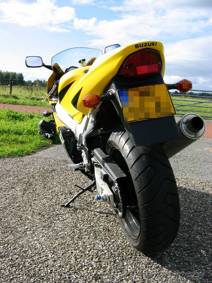 2001 SUZUKI GSX R 600 | Picture 220401 motorcycle photo