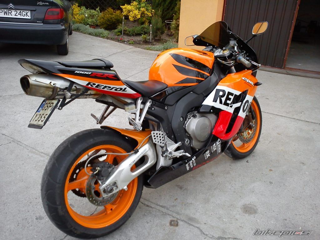 2004 HONDA CBR 1000  RR | Picture 2204822 motorcycle photo