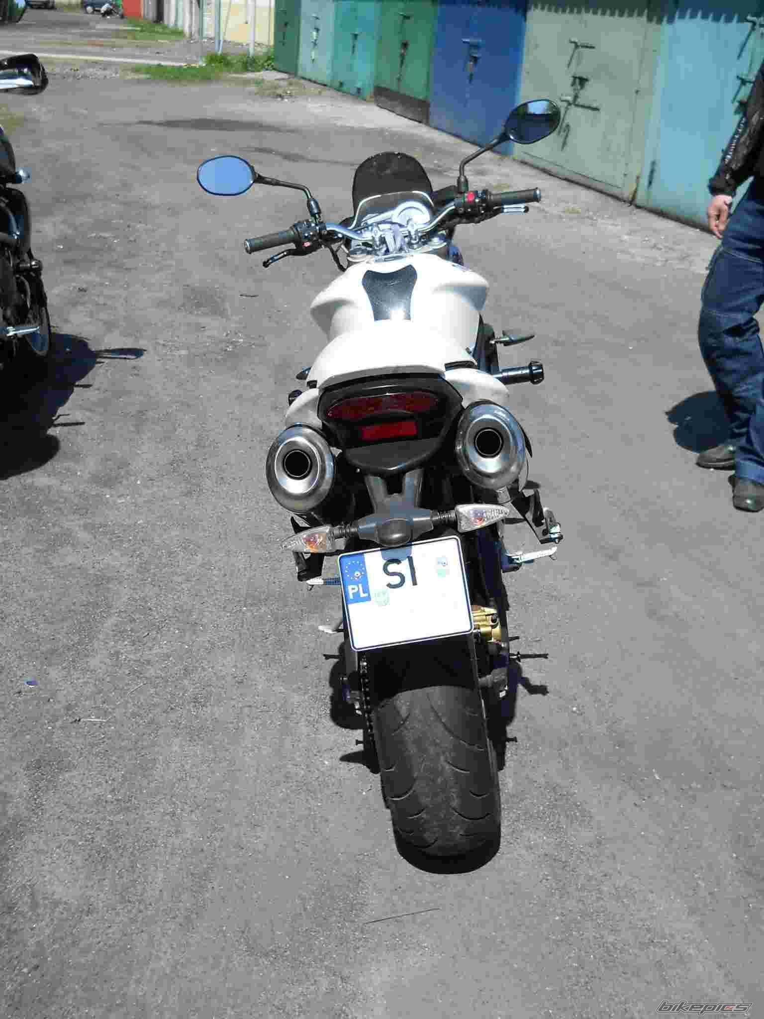 2008 TRIUMPH STREET TRIPLE | Picture 2205083 motorcycle photo